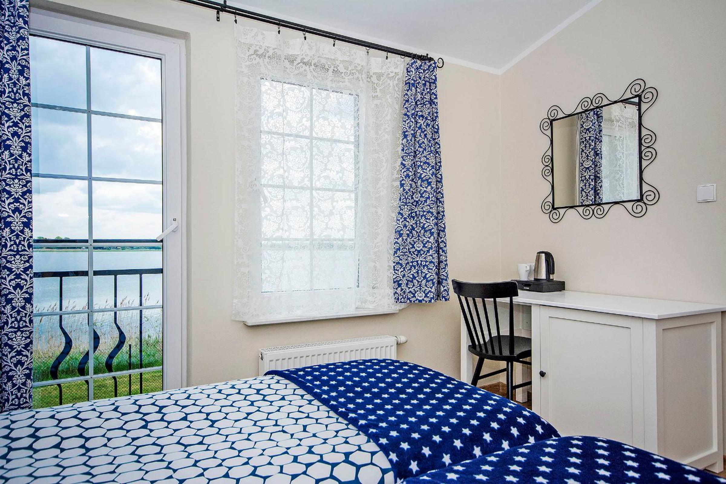 Suite with River View - Photo 12