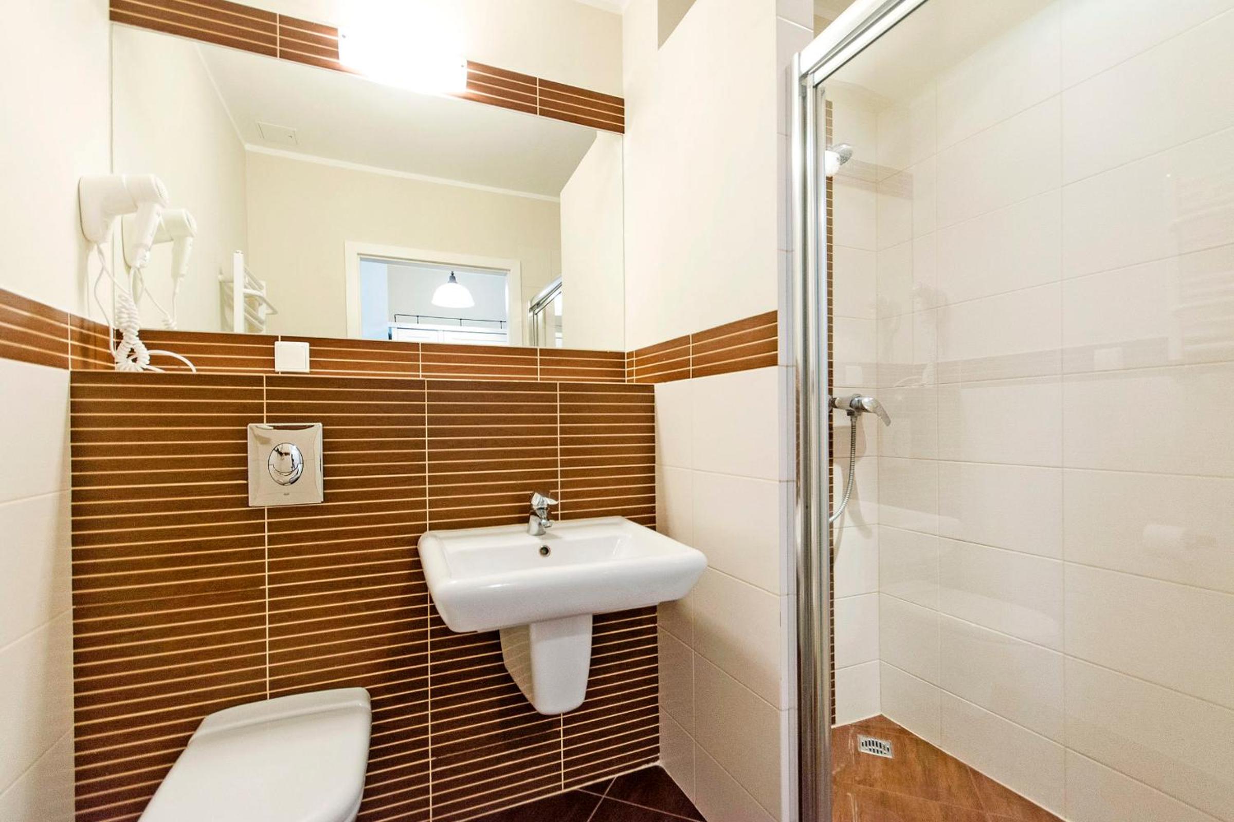 Triple Room - Photo 6
