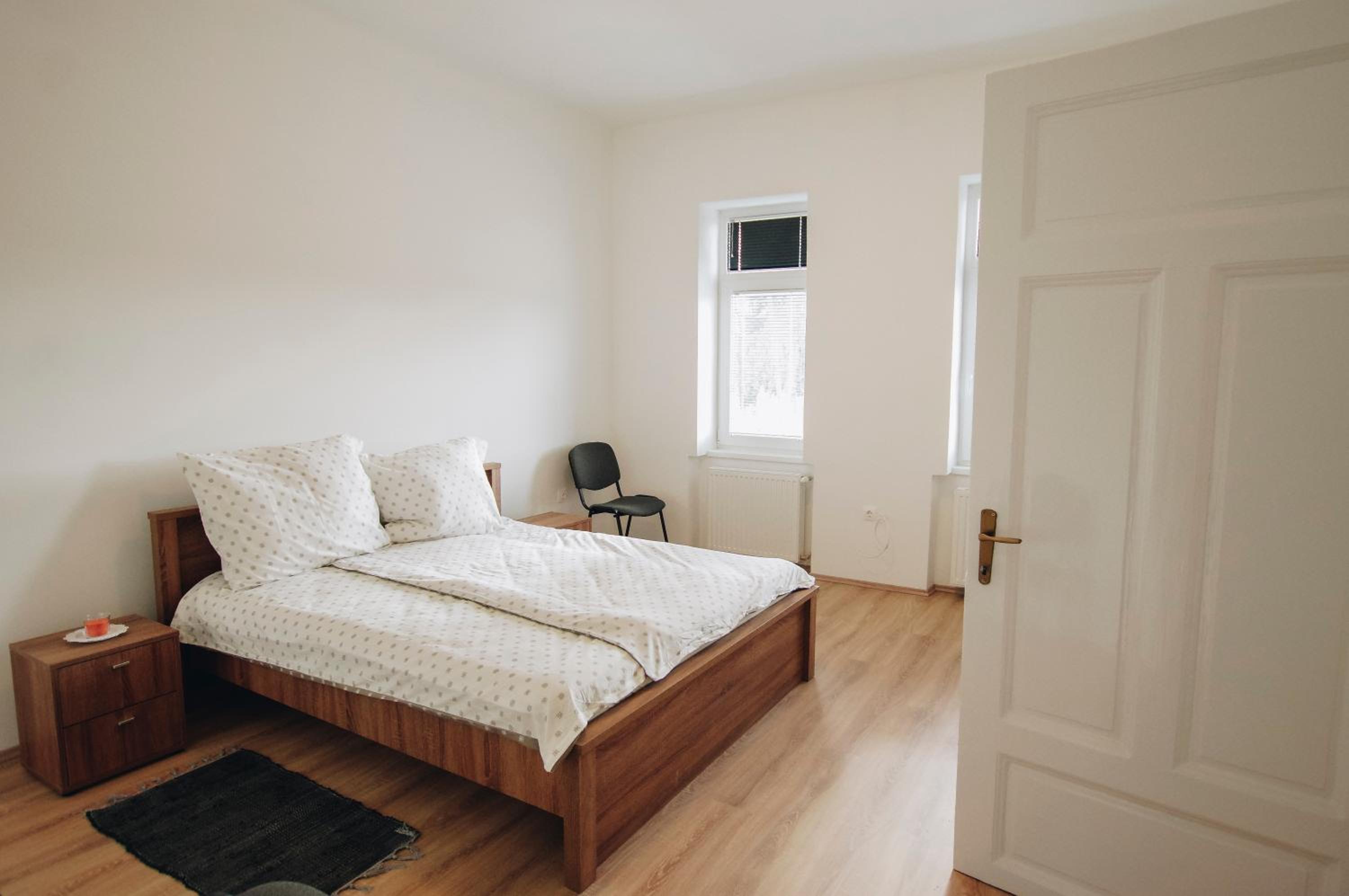 Double Room with Shared Bathroom photo 1