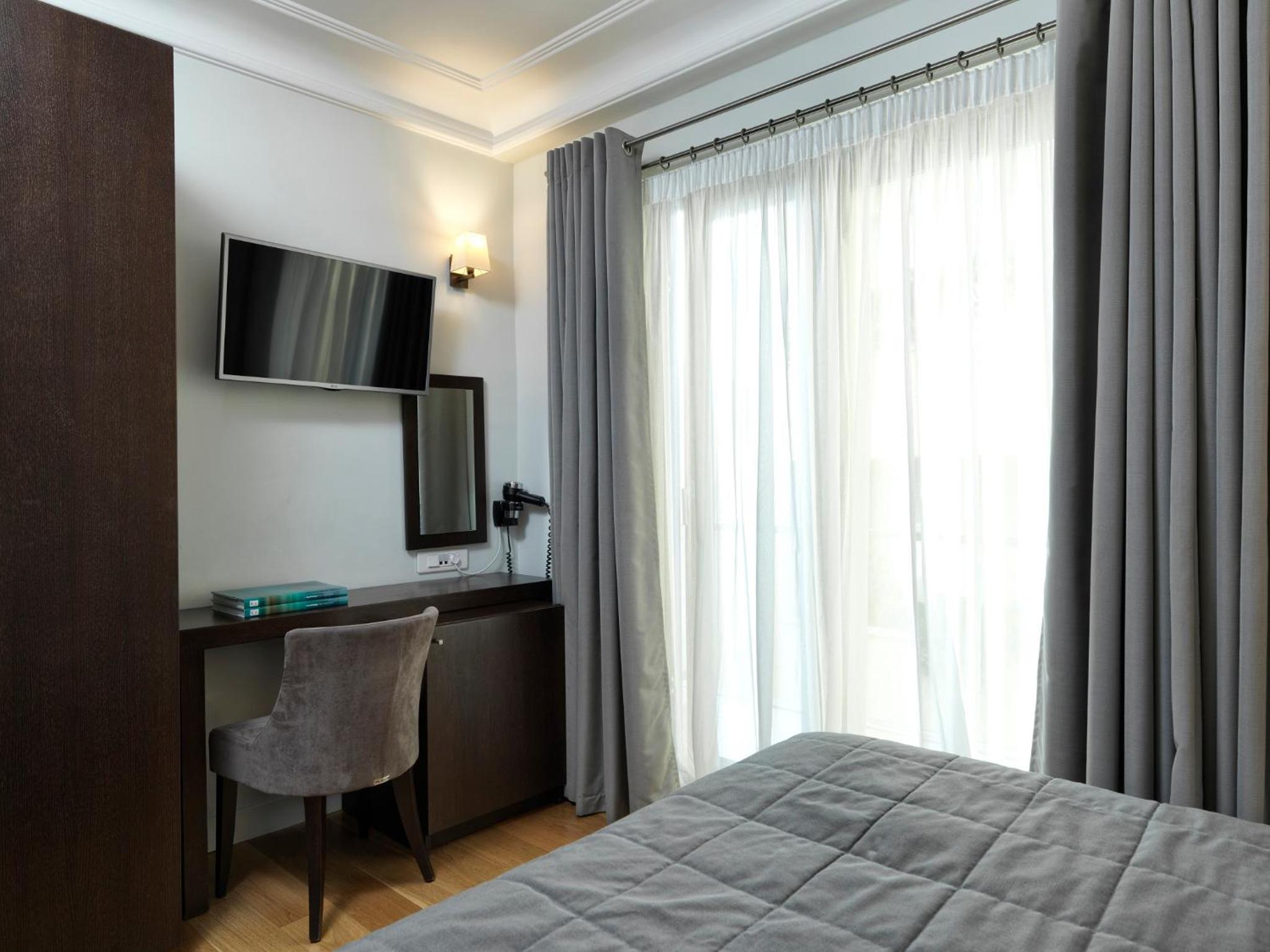 Standard Double or Twin Room photo 2