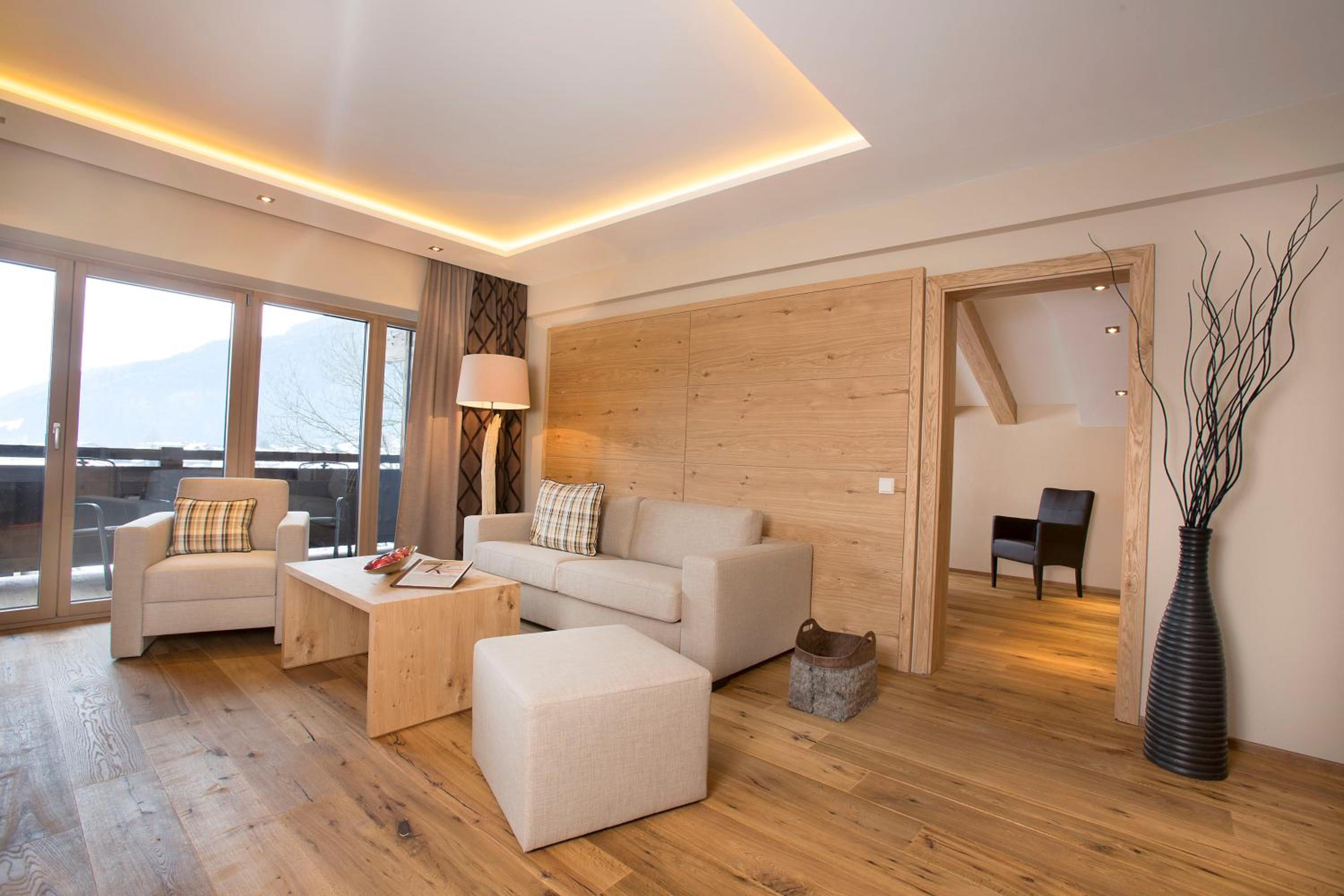 Deluxe Suite photo 2