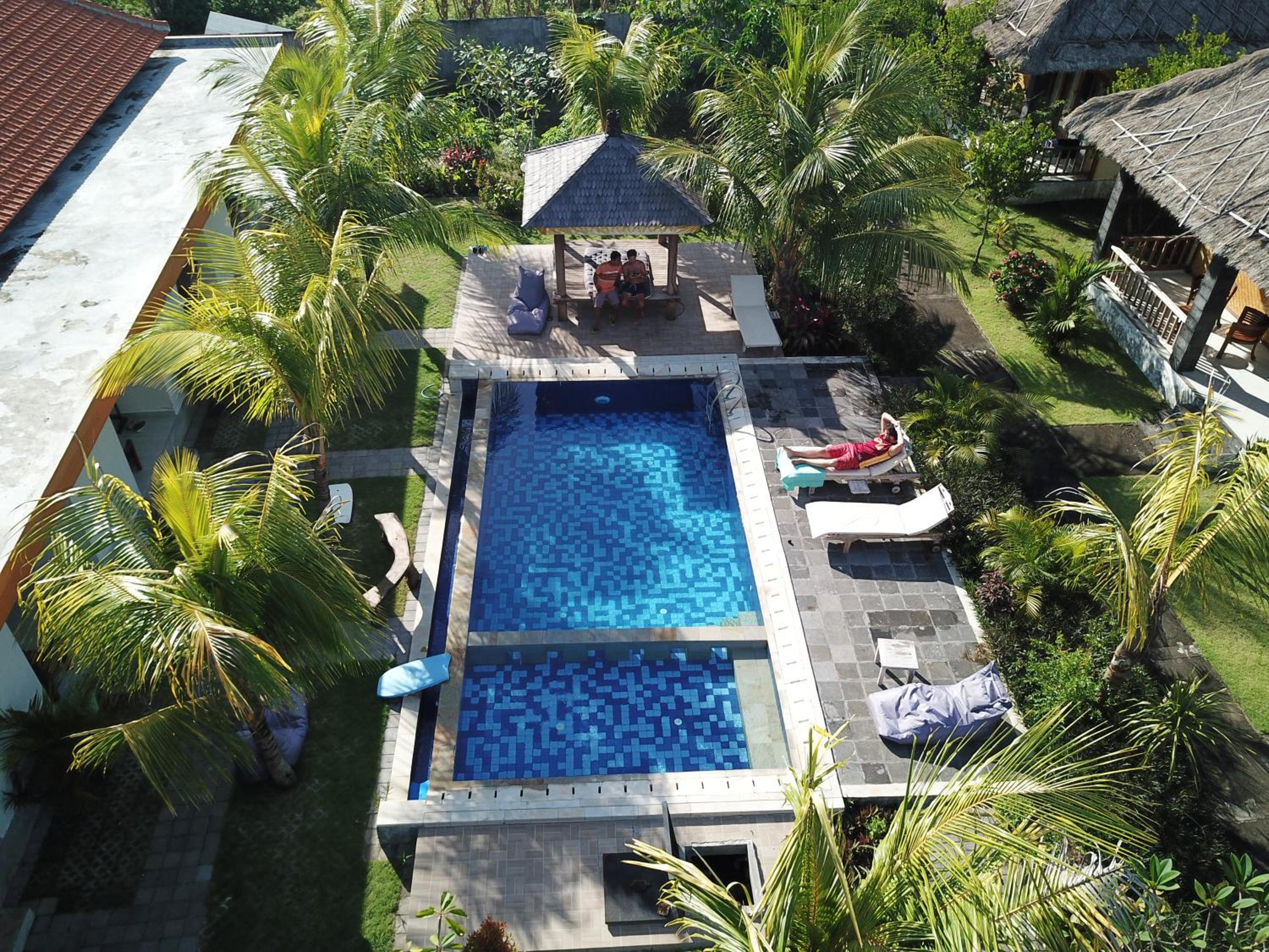 Double Room with Pool View - Photo 5