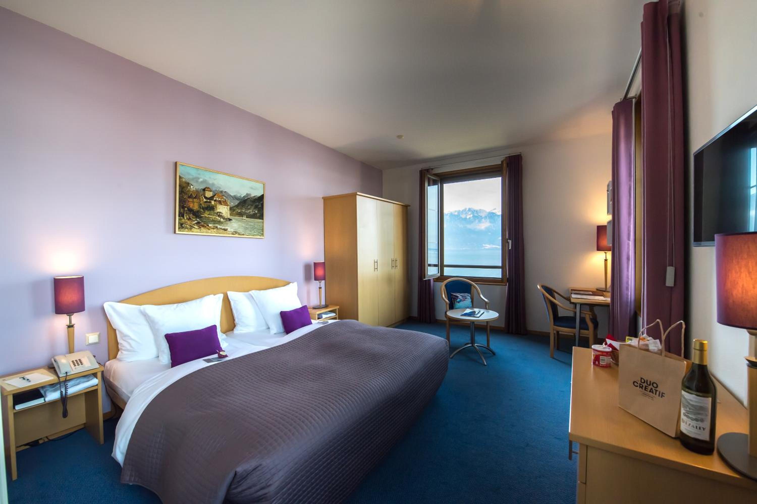 Superior Double or Twin Room with Lake View