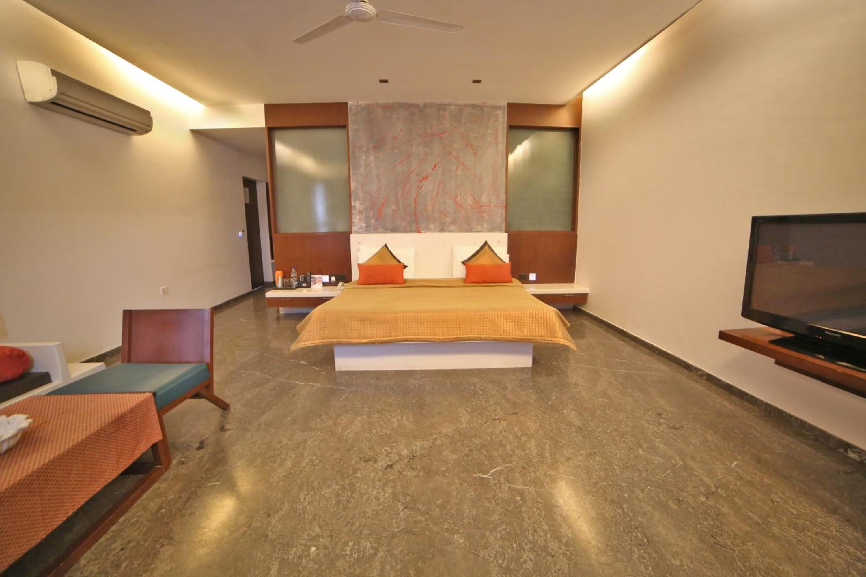 One-Bedroom Villa with Semi Private Pool photo 2