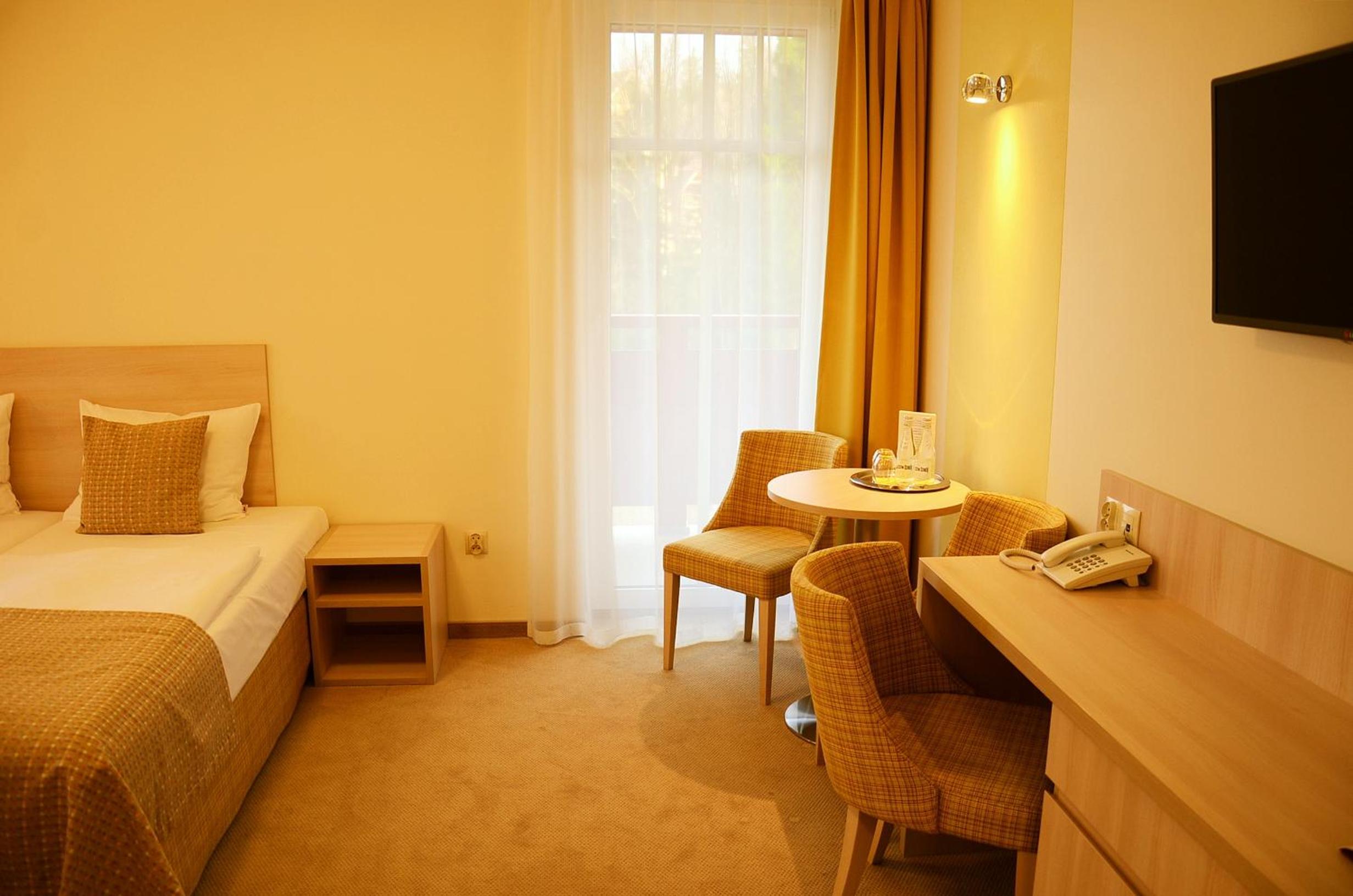 Double Room with Balcony photo 2
