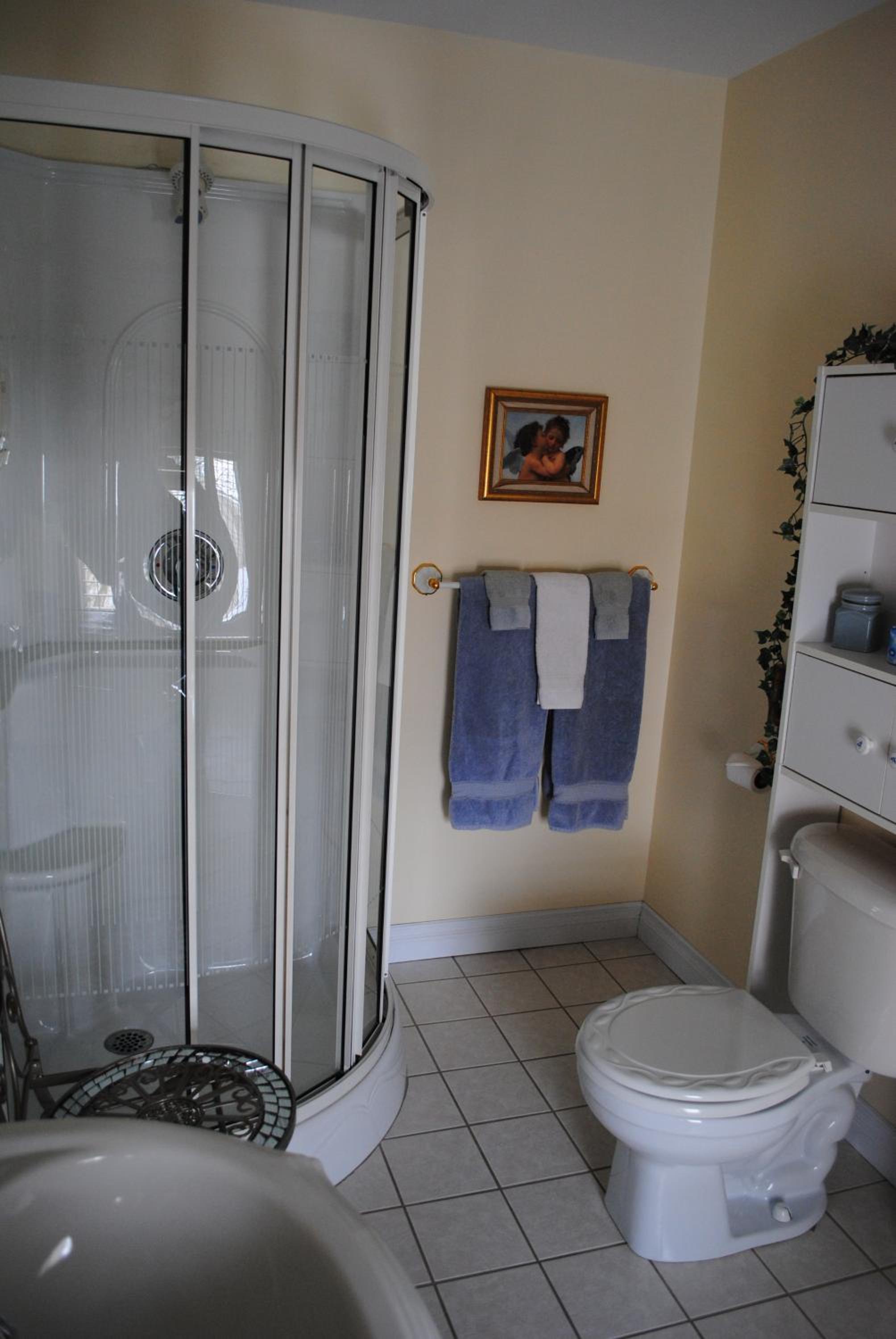 Queen Room photo 3