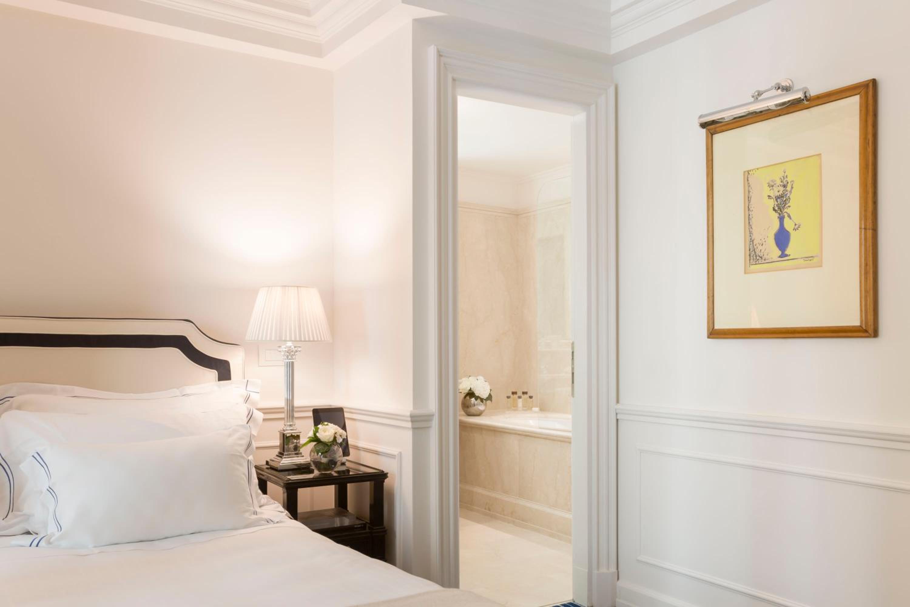 Junior Suite (Non Smoking)