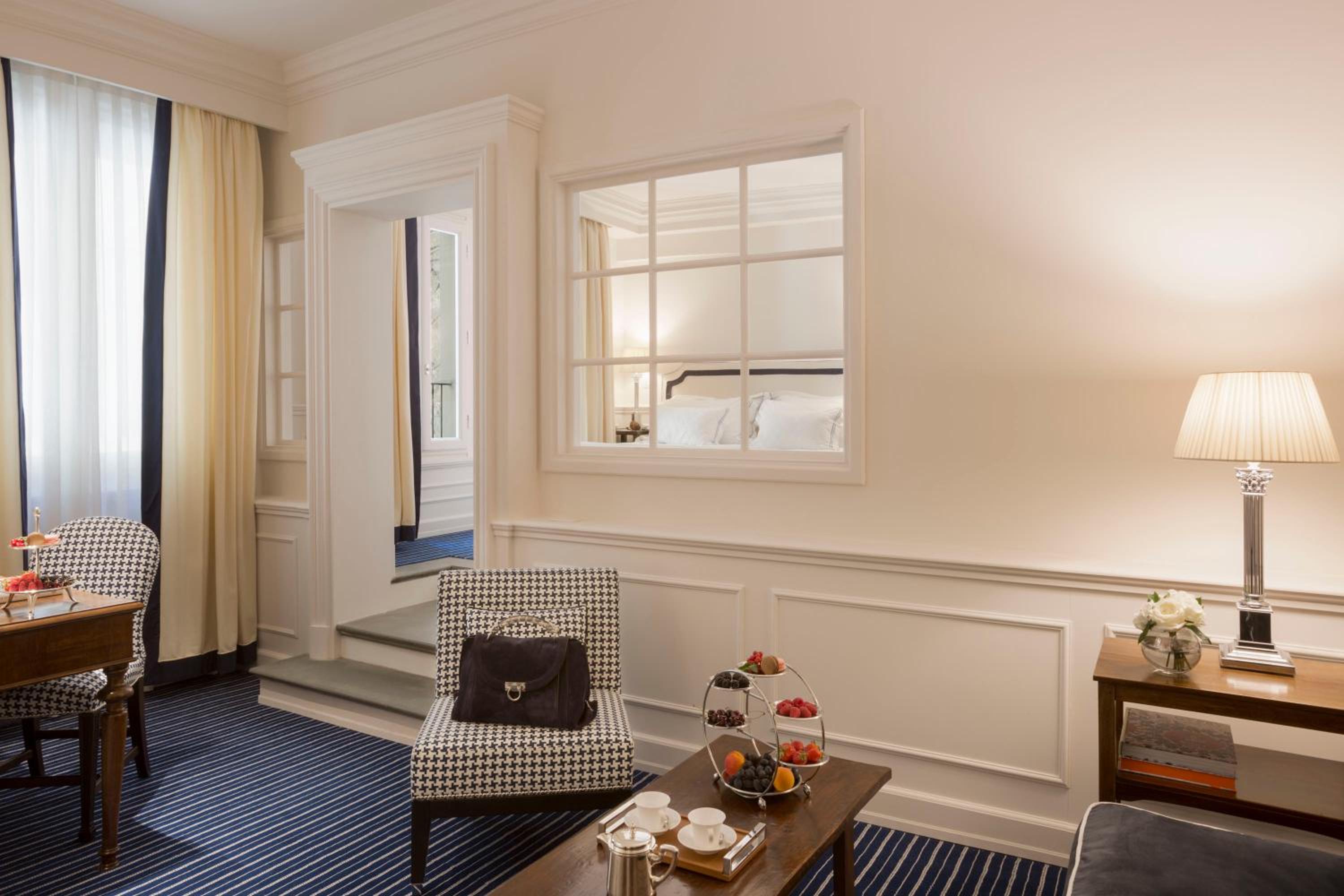 Junior Suite (Non Smoking)
