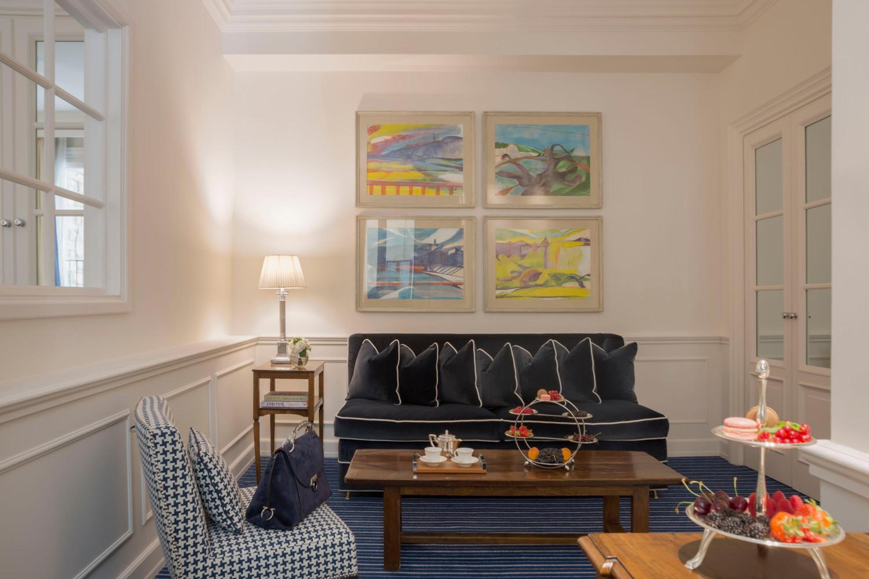 Junior Suite (Non Smoking)