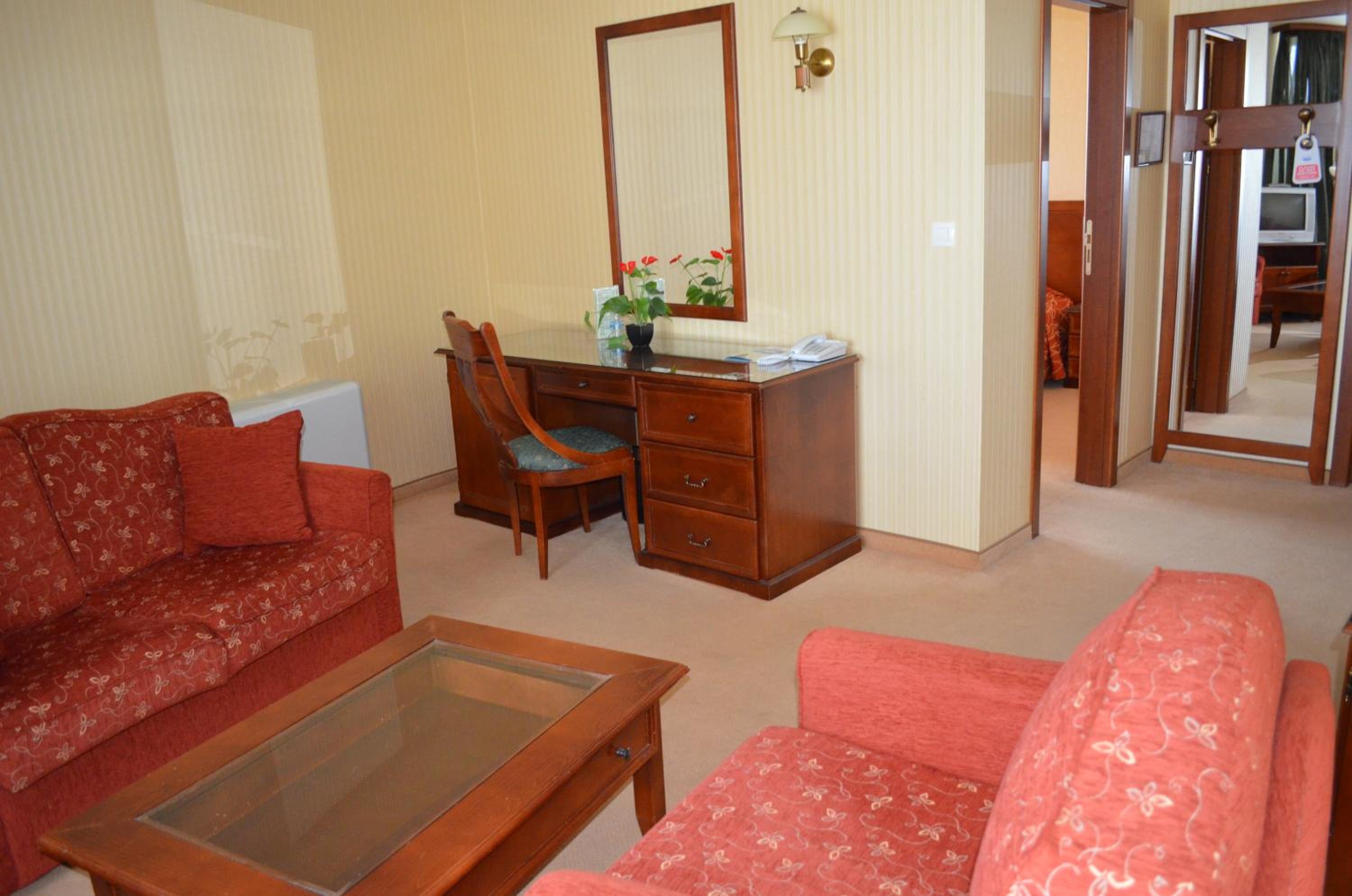 One-Bedroom Suite