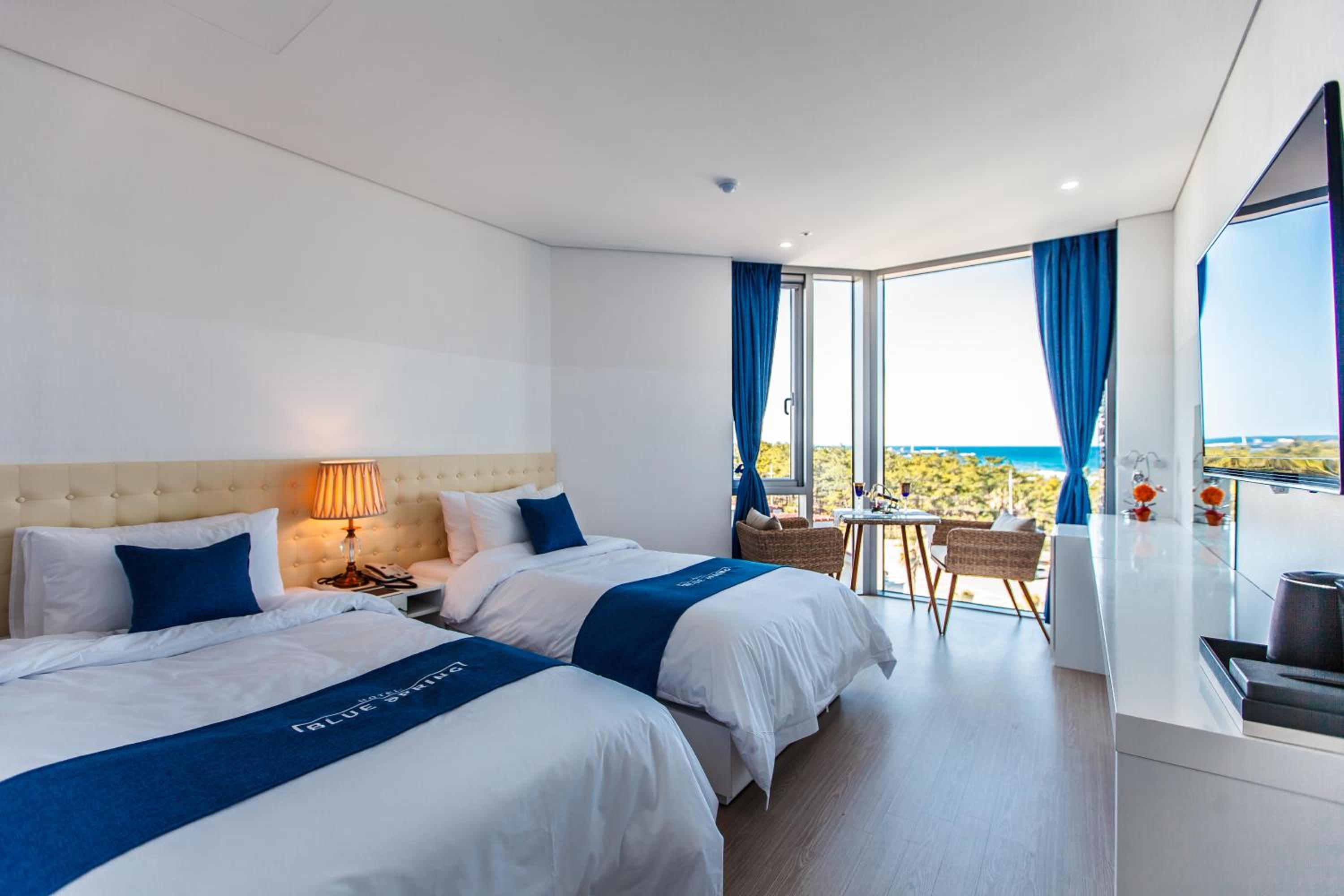 Superior Twin Room - Photo 3