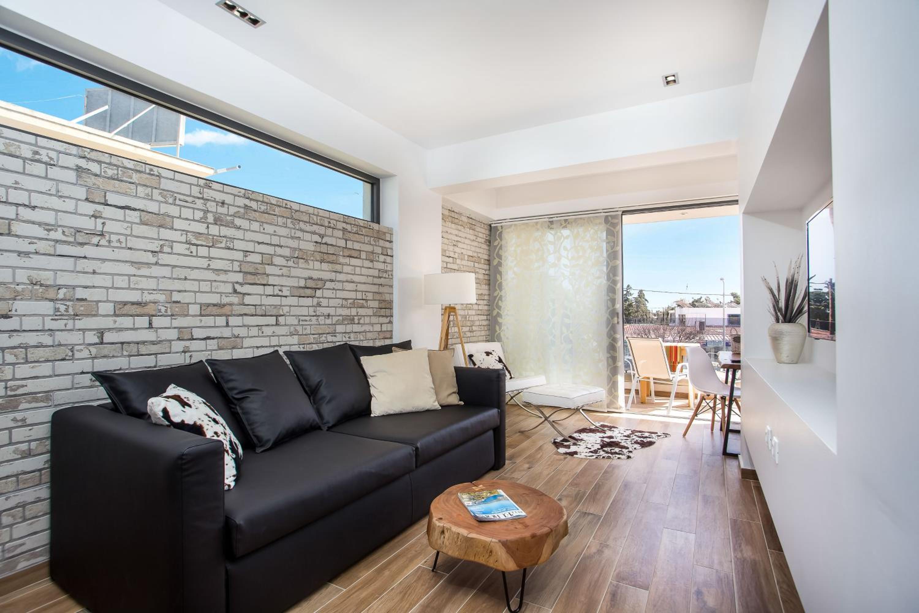 One-Bedroom Apartment - Photo 13