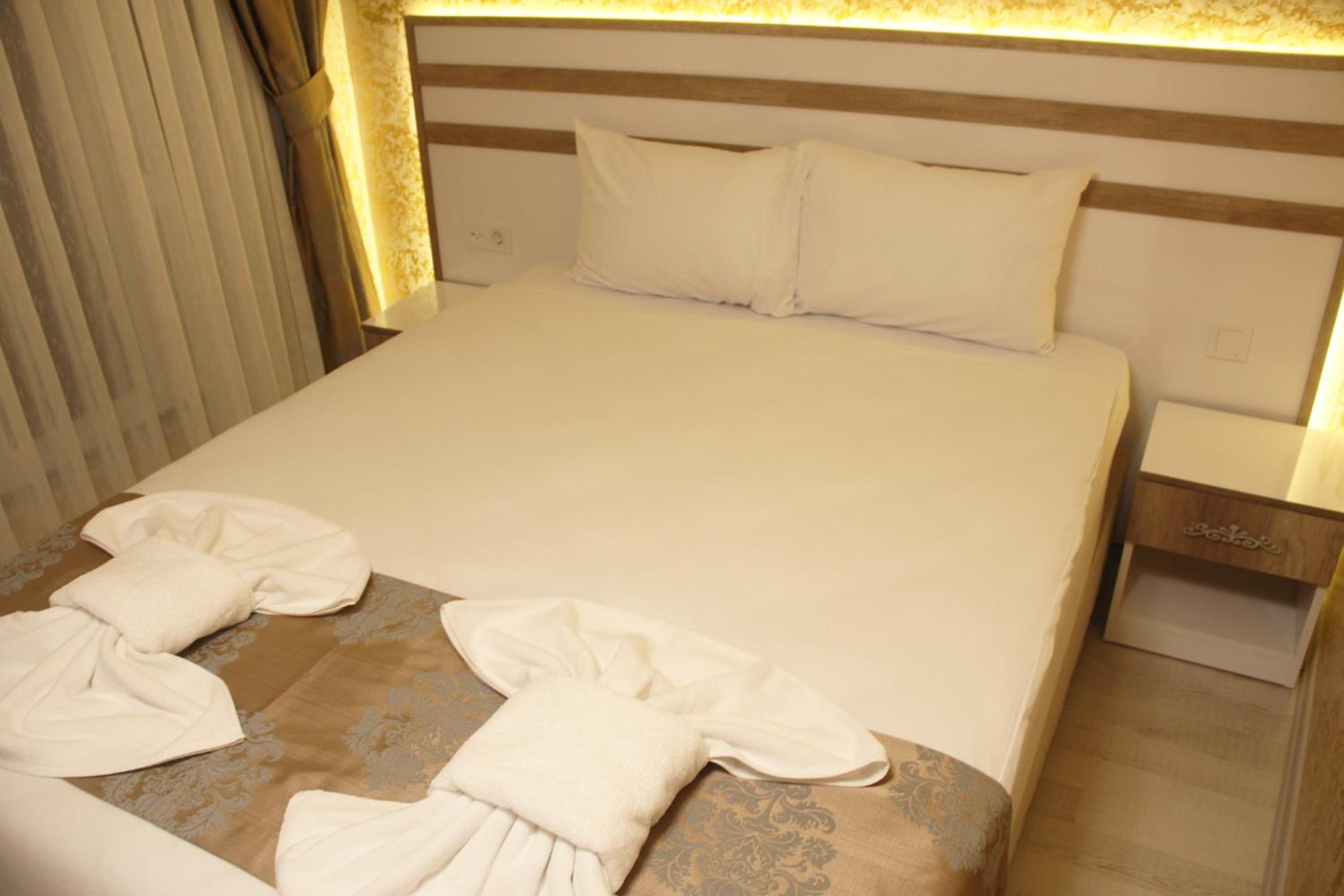 Economy Double Room photo 2
