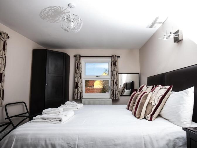 Deluxe Double or Twin Room photo 3