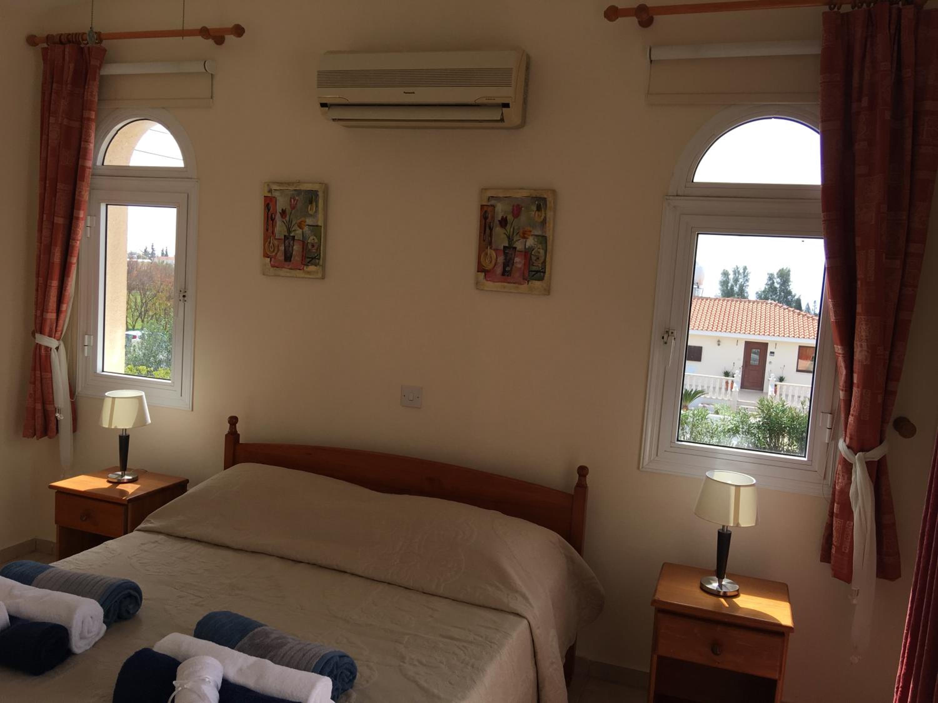 Villa photo 1