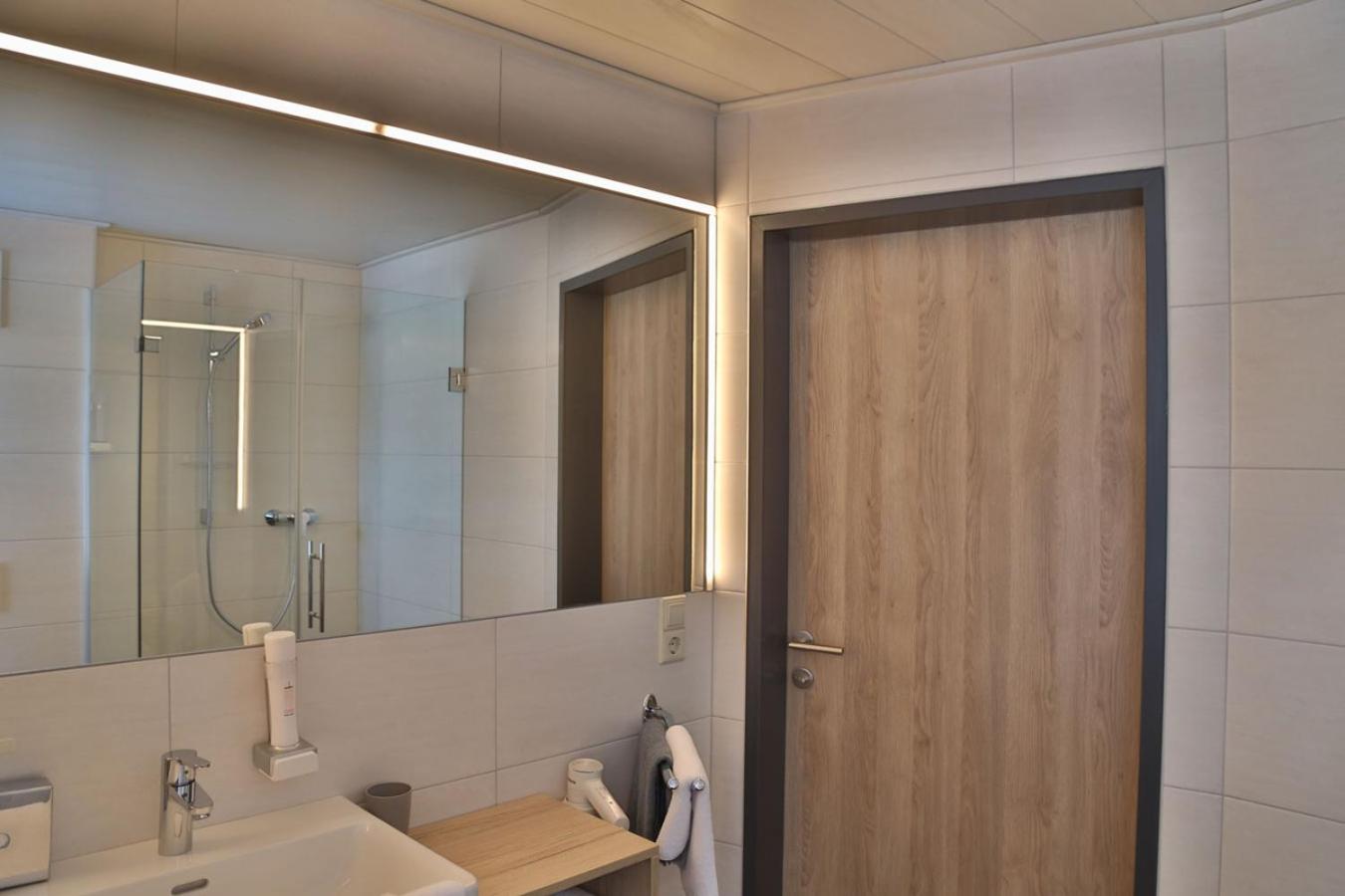 Suite with Mountain View photo 3