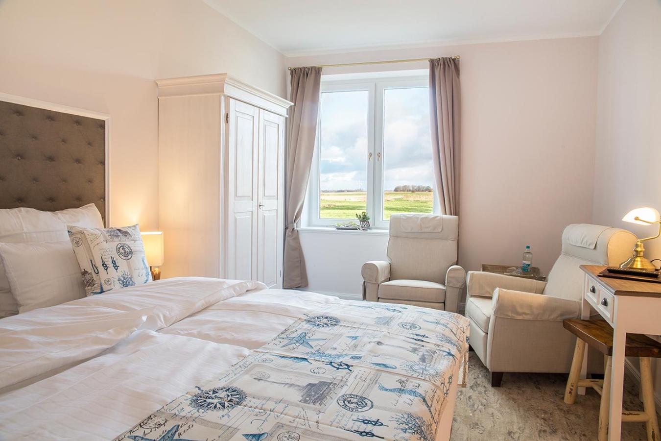 Double Room - Disability Access photo 2