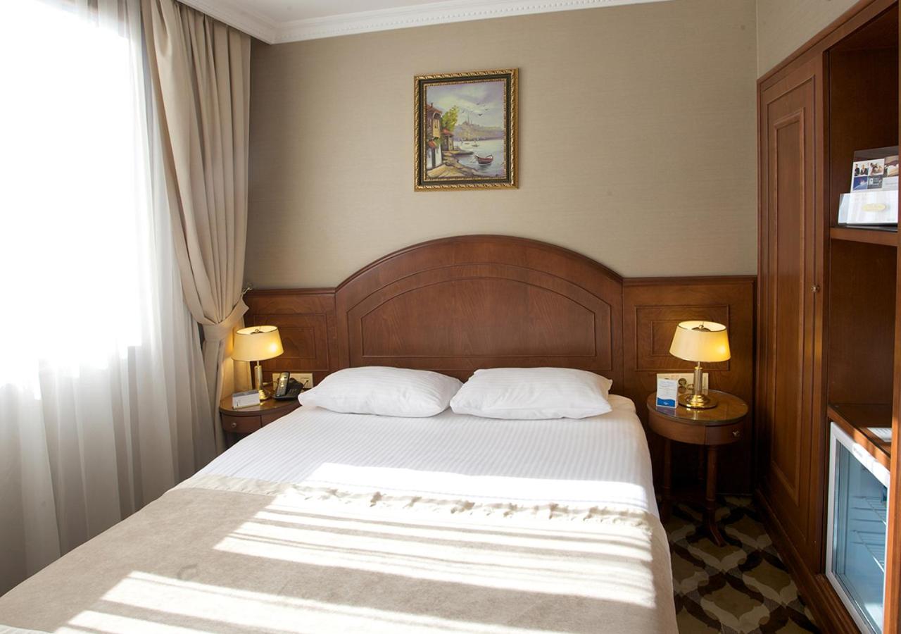 Standard Twin Room photo 2