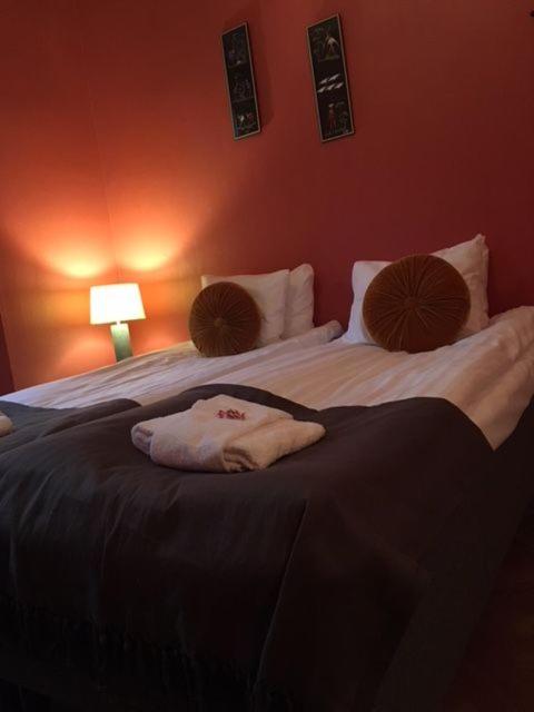 Budget Double Room with Shared Bathroom photo 1