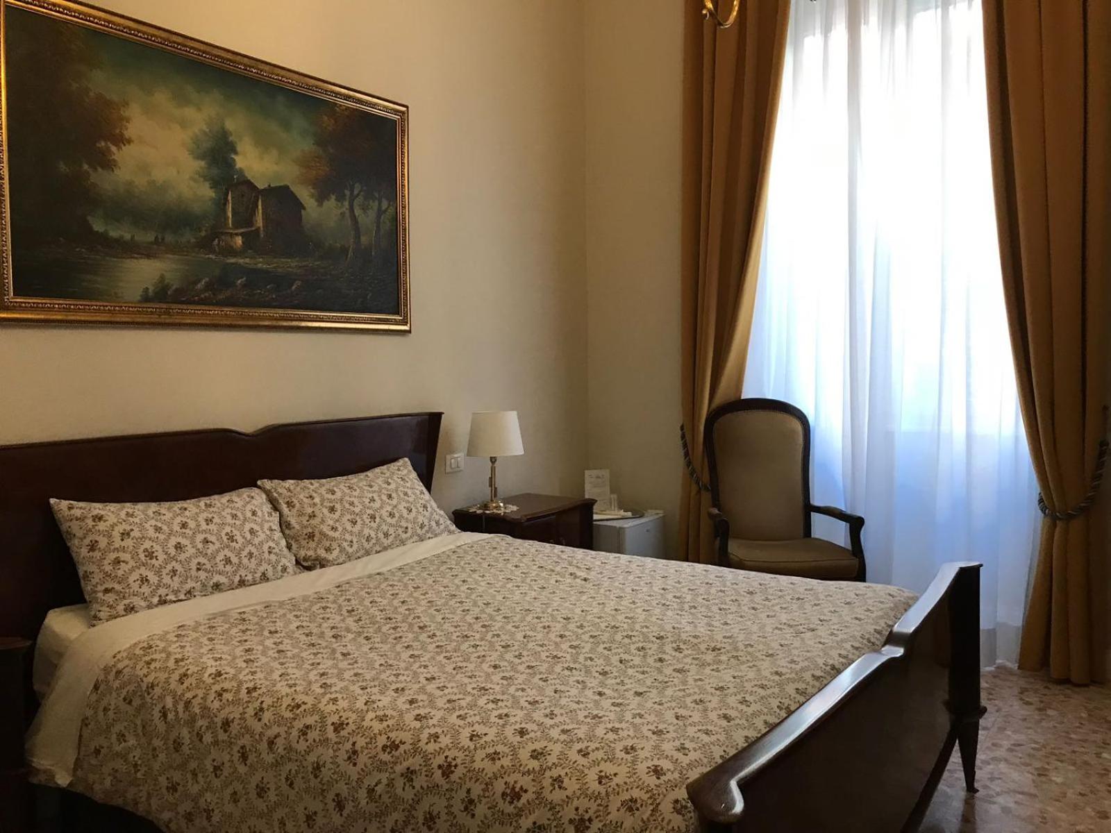 Standard Double Room with Shared Bathroom