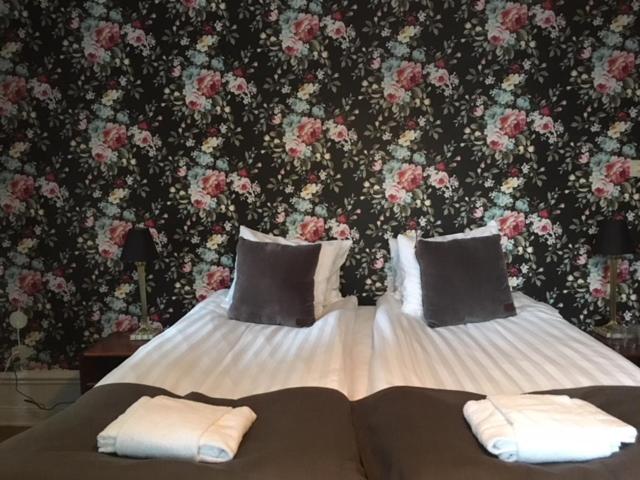 Large Double Room photo 1