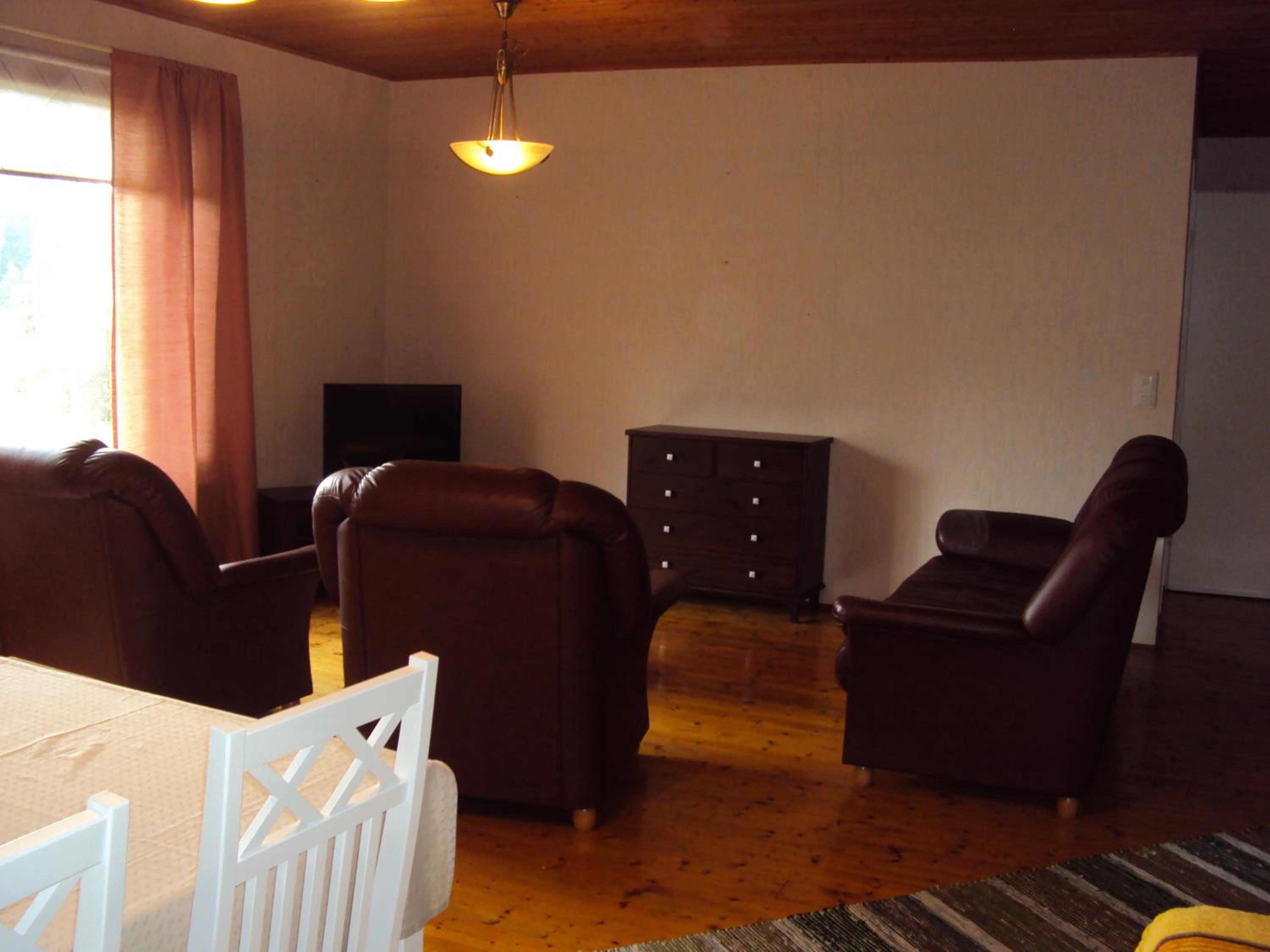 Two-Bedroom Cottage - Photo 36