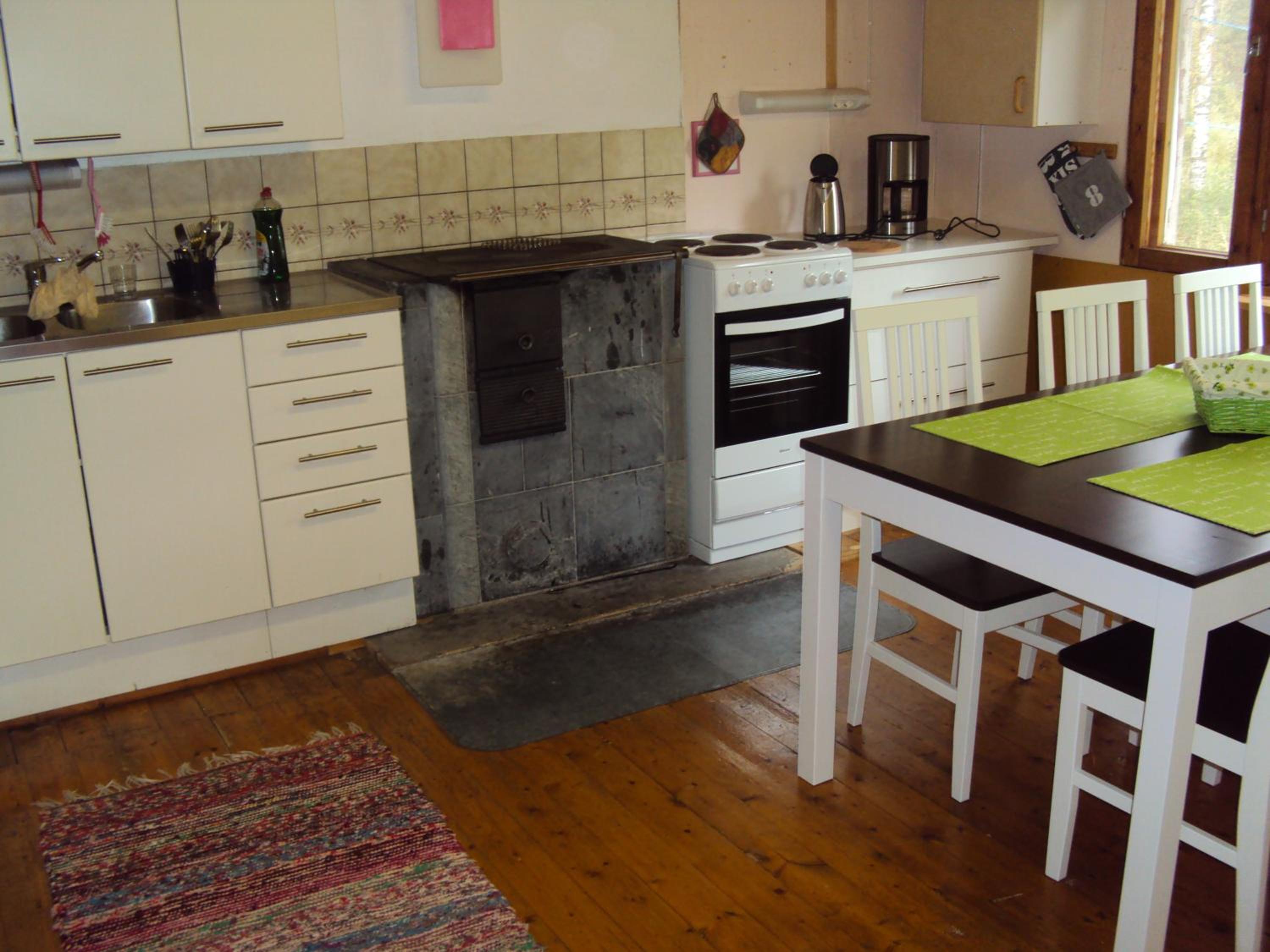 Two-Bedroom Cottage - Photo 33