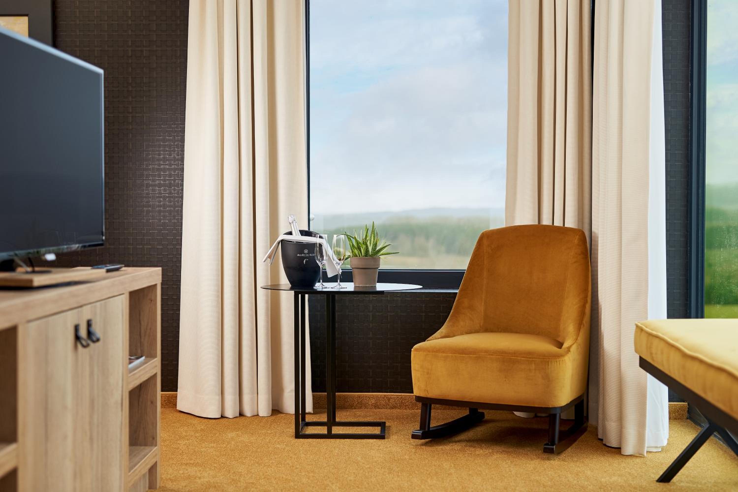 Executive Room