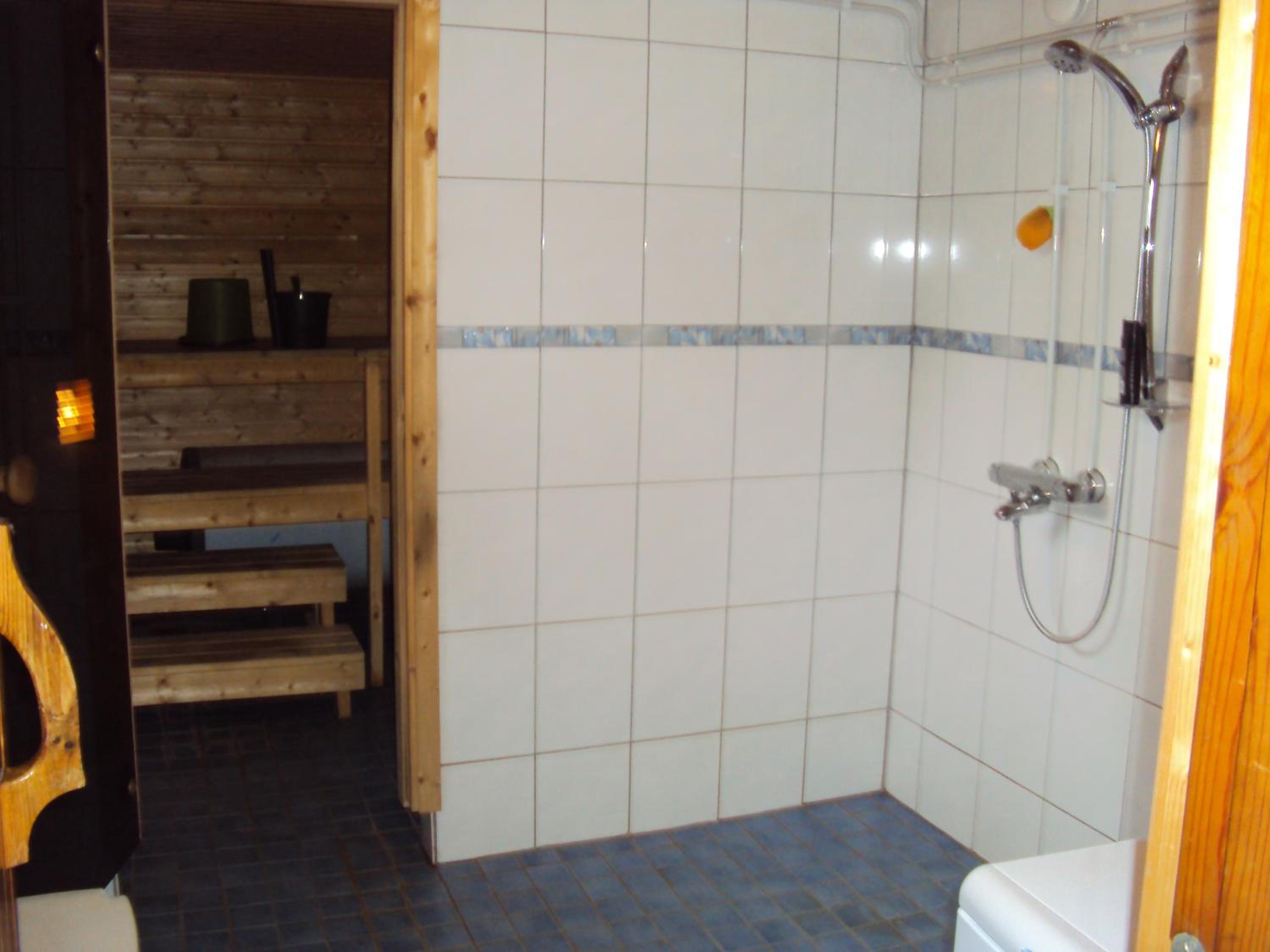 Two-Bedroom Cottage - Photo 31