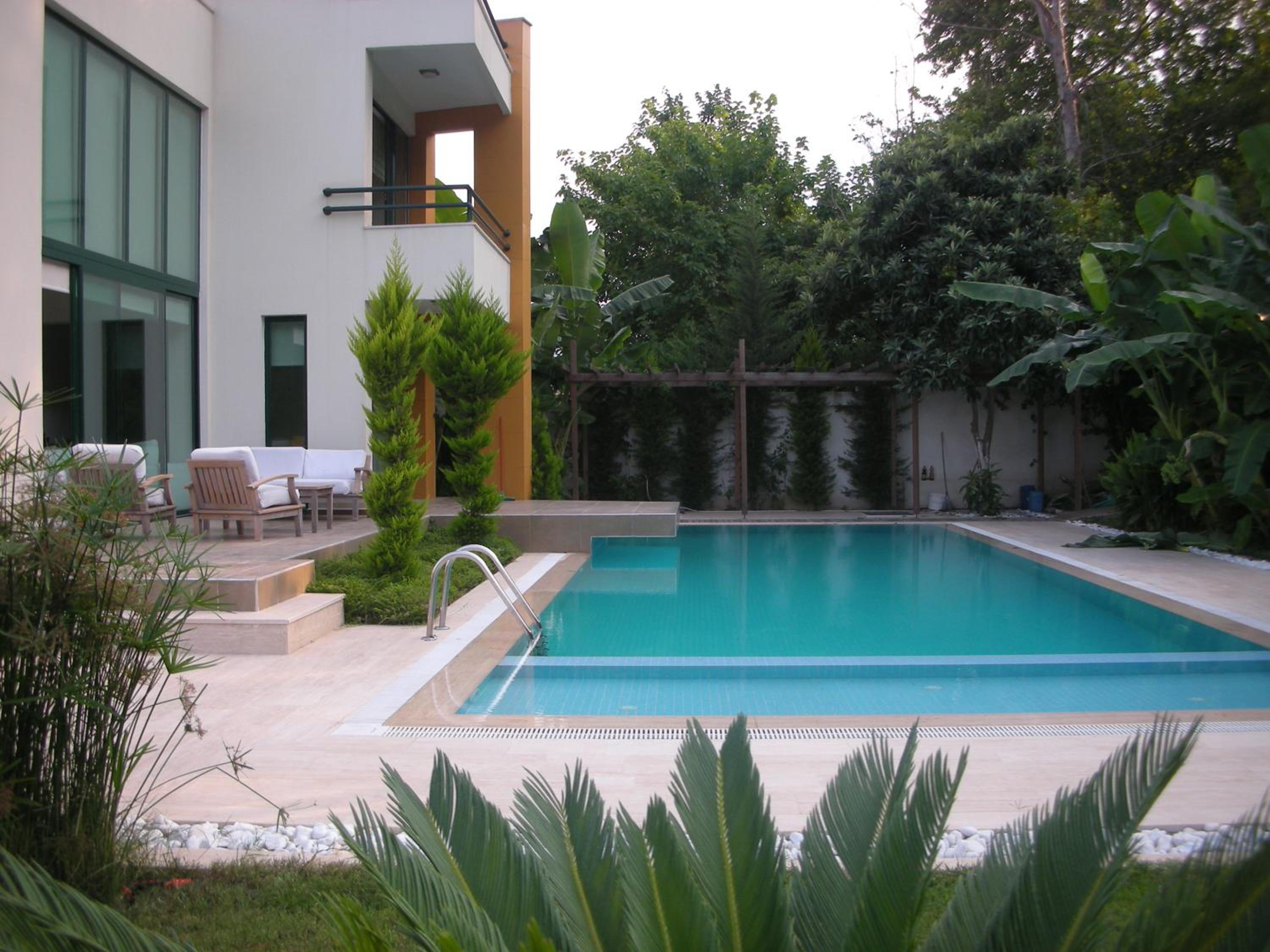 Villa - Photo 3