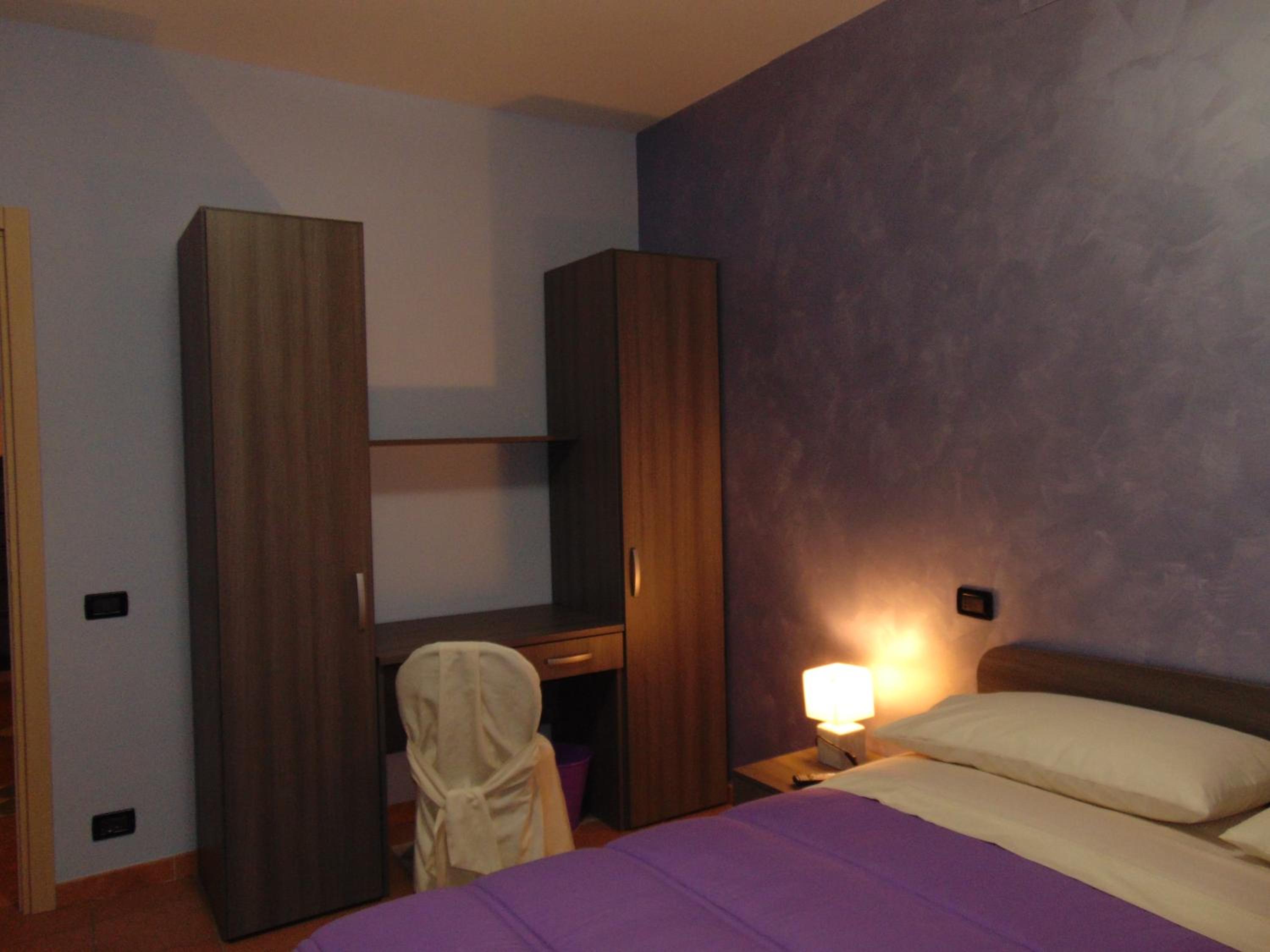 Double Room - Photo 4