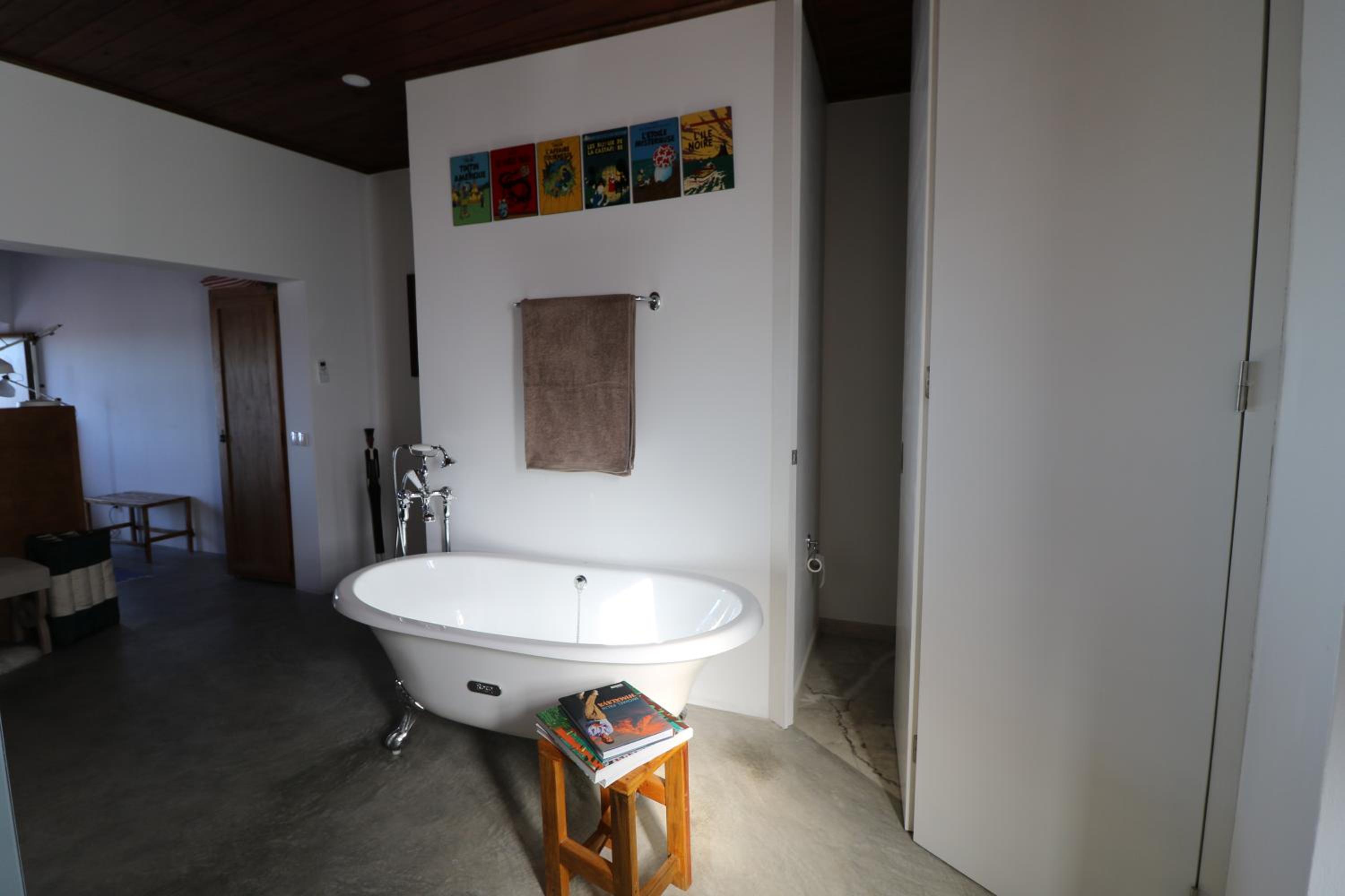 Deluxe Double Room with Balcony photo 2