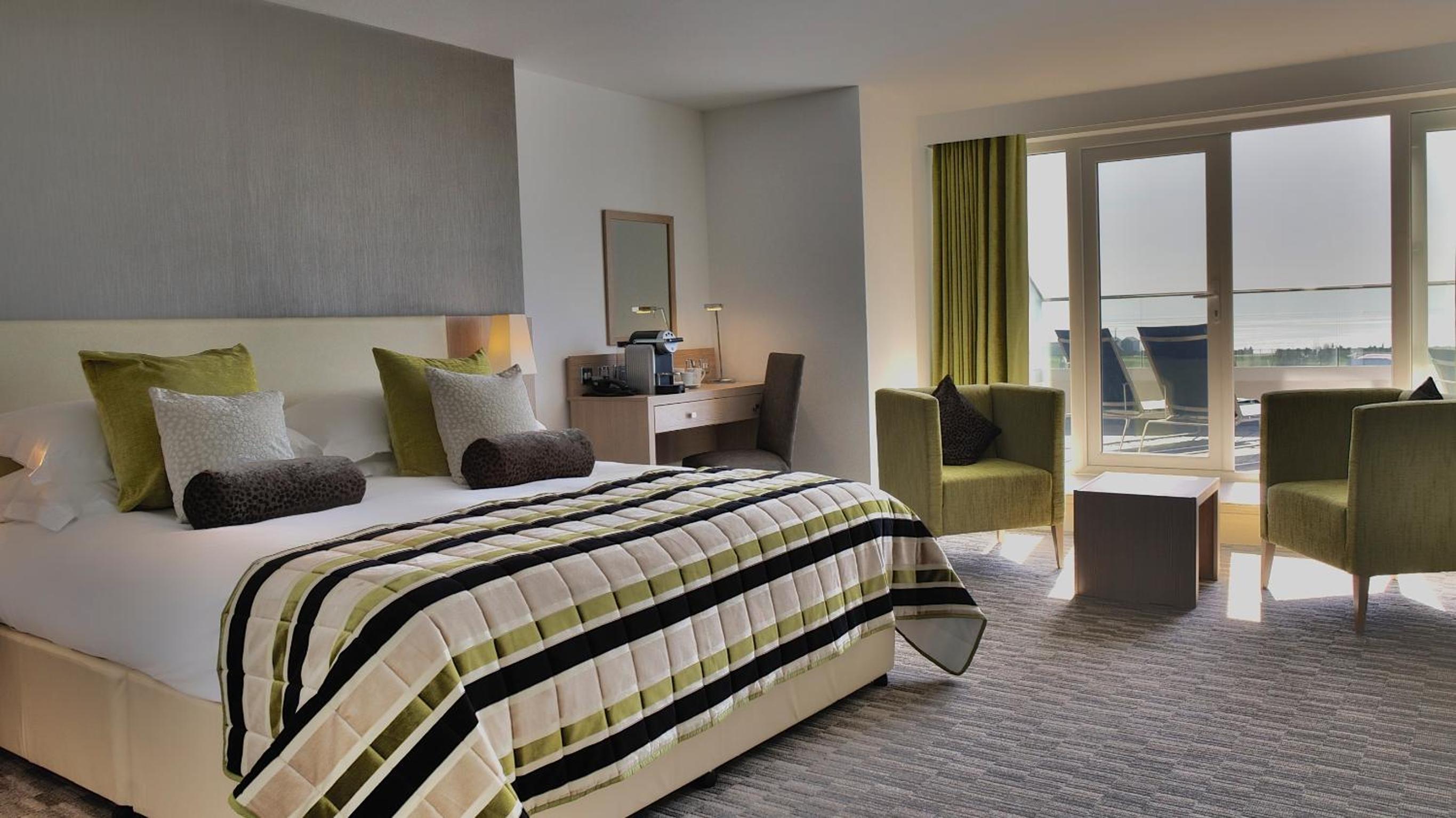 Annex Suite with Balcony and Sea View