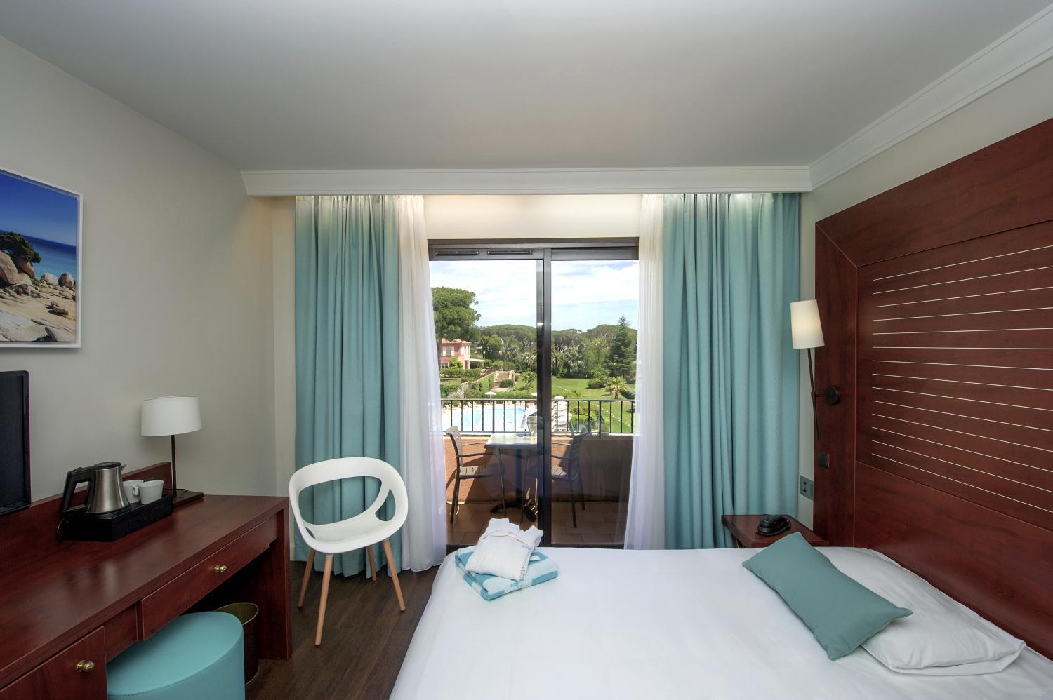 Chambre Double ou Lits Jumeaux - Vue sur Jardin