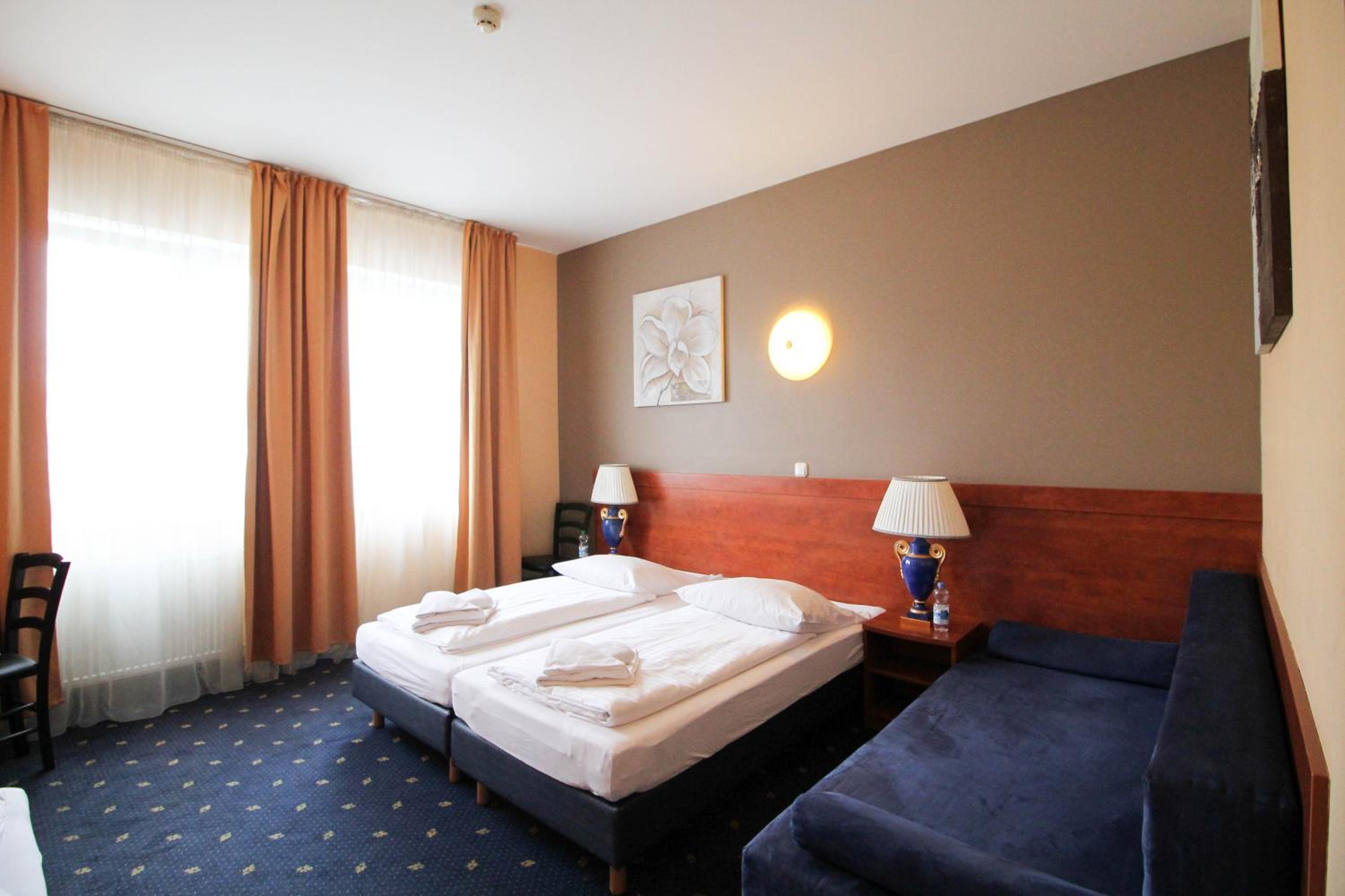 Double or Twin Room photo 1