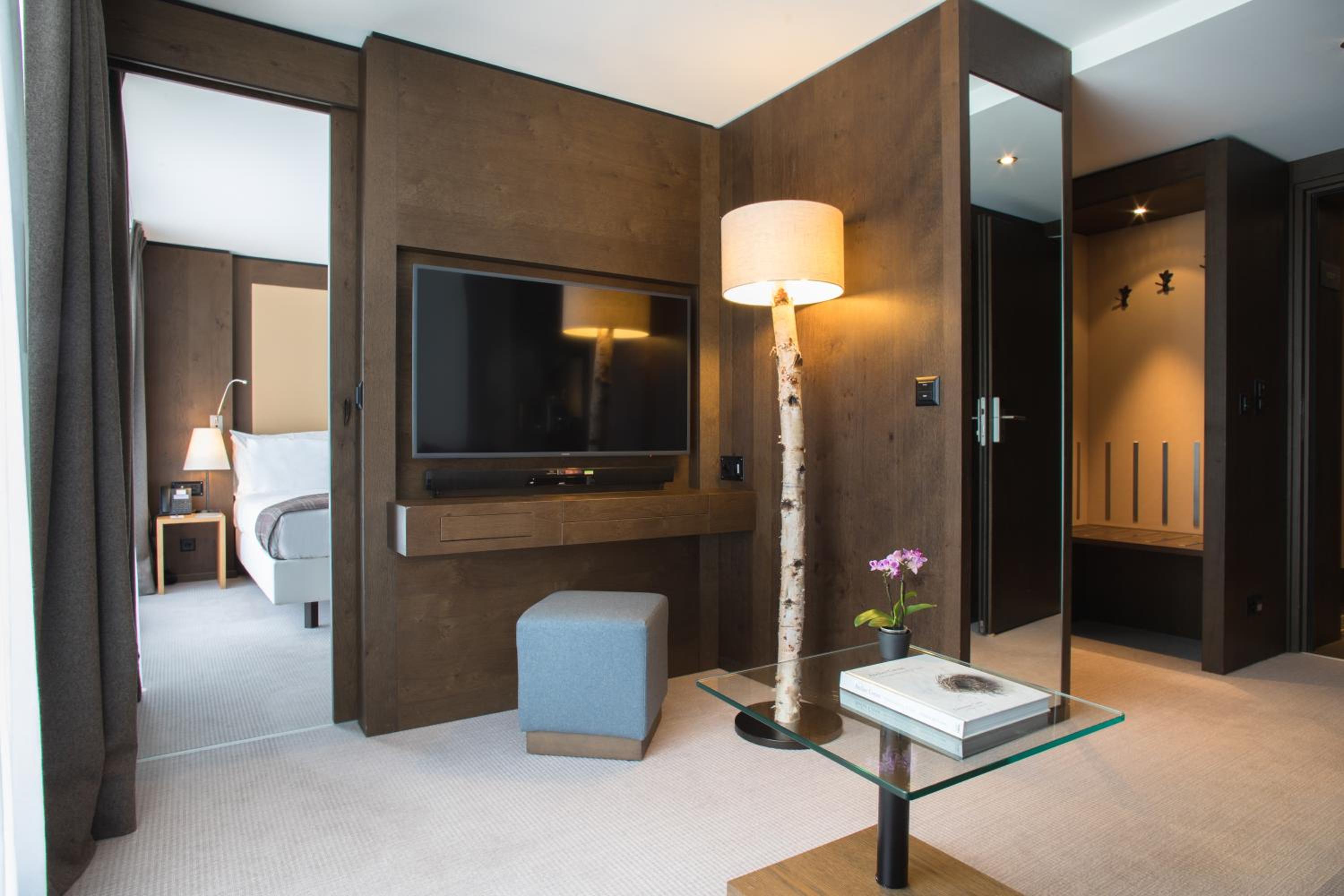 Suite with forest view - Photo 1