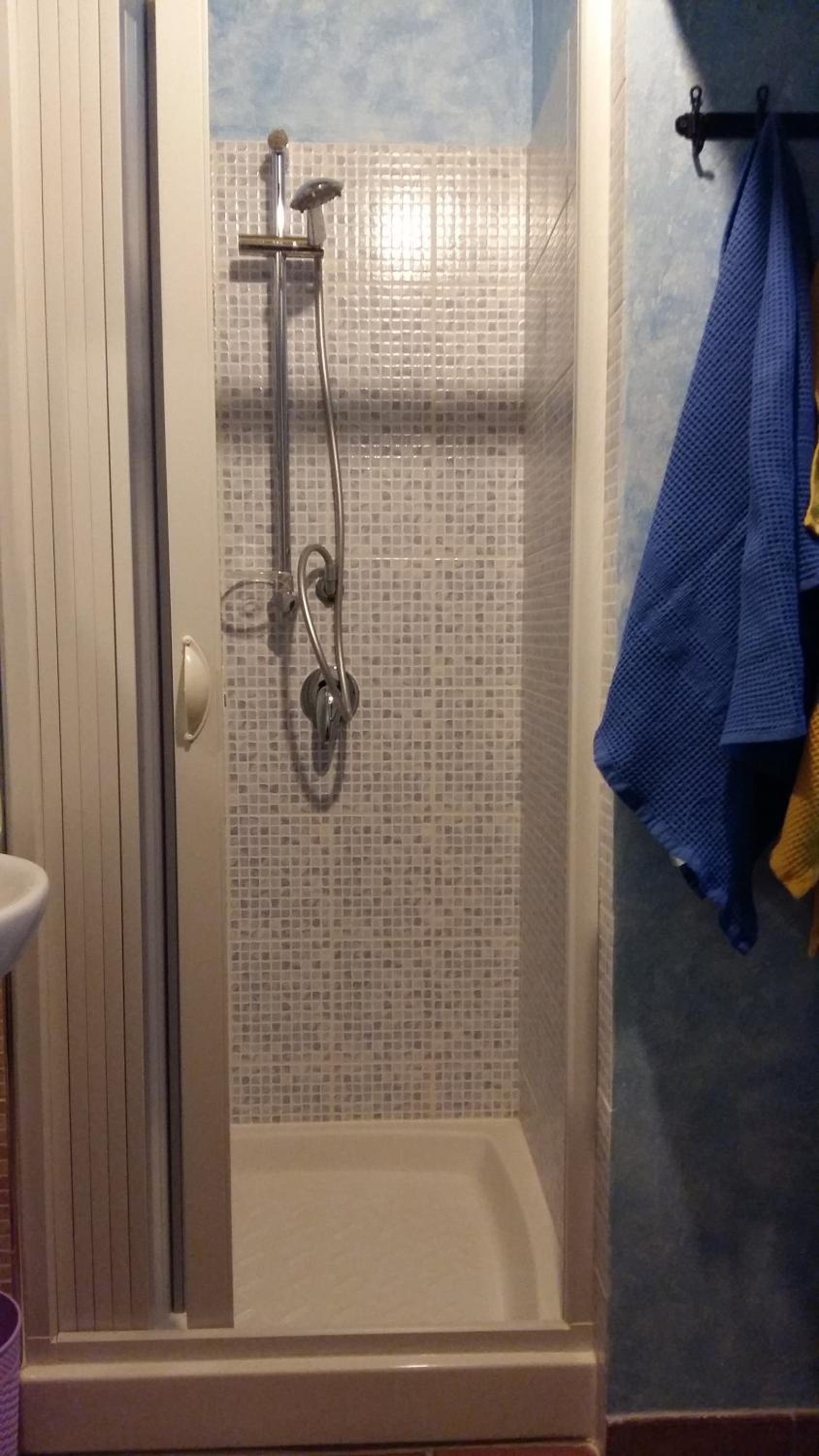 Double or Twin Room with Private Bathroom - Photo 9