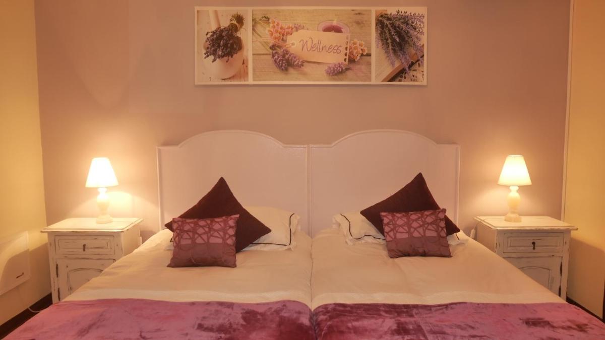 Large Double or Twin Room photo 2