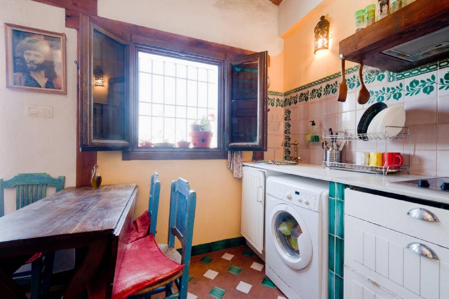 Three-Bedroom Townhouse - Photo 19