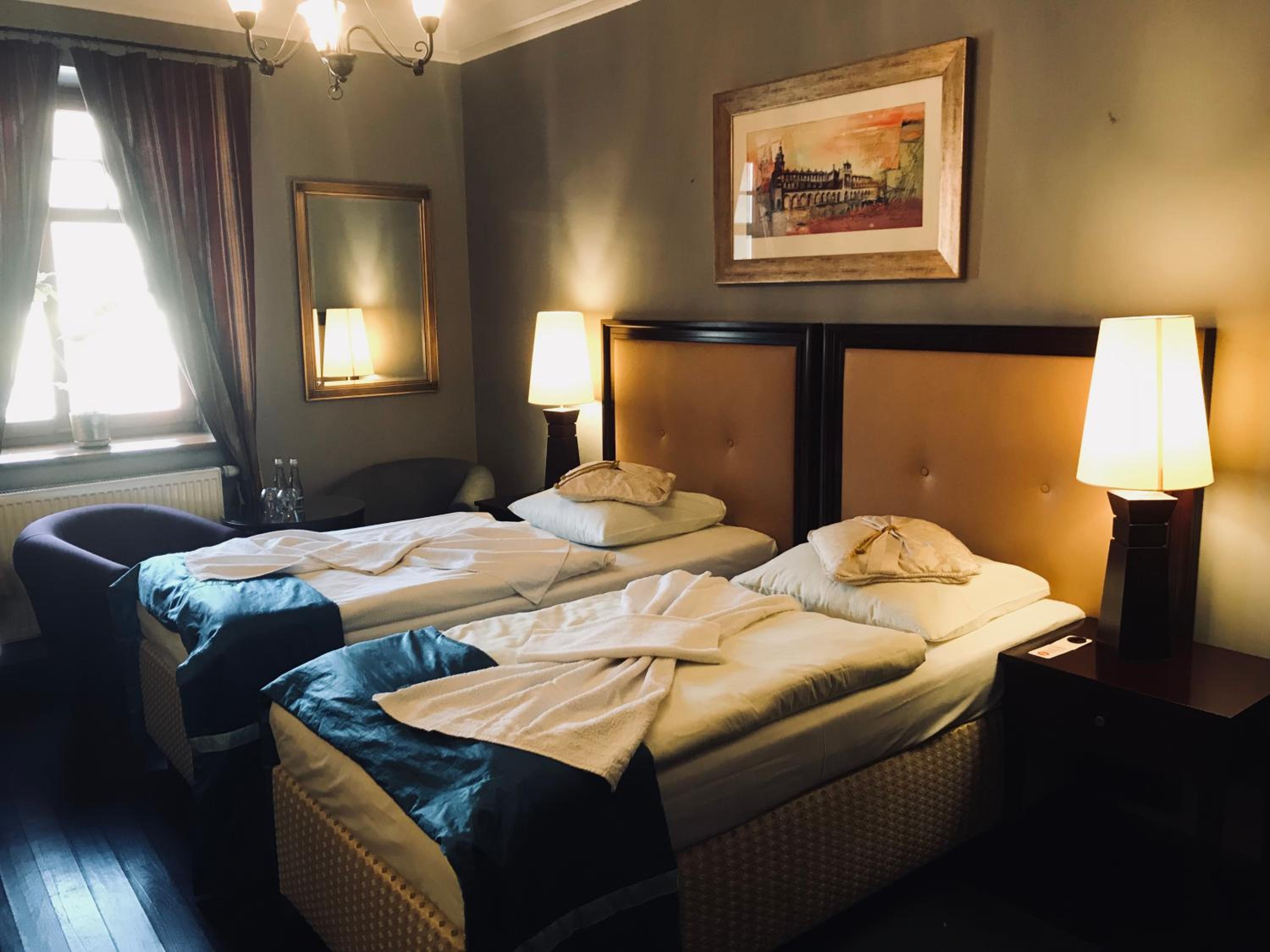 Standard Twin Room - Photo 23