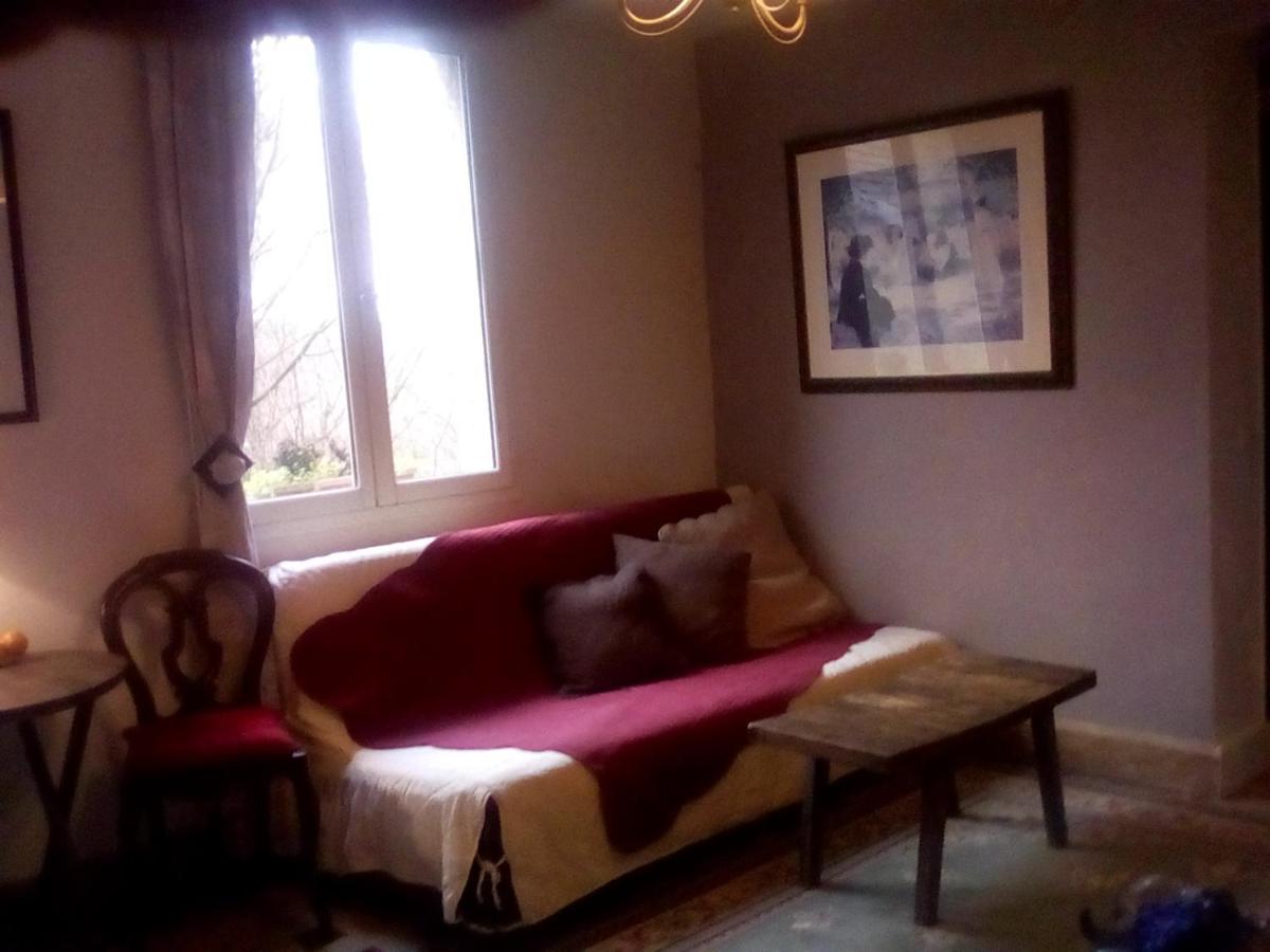 One-Bedroom Suite - Photo 4