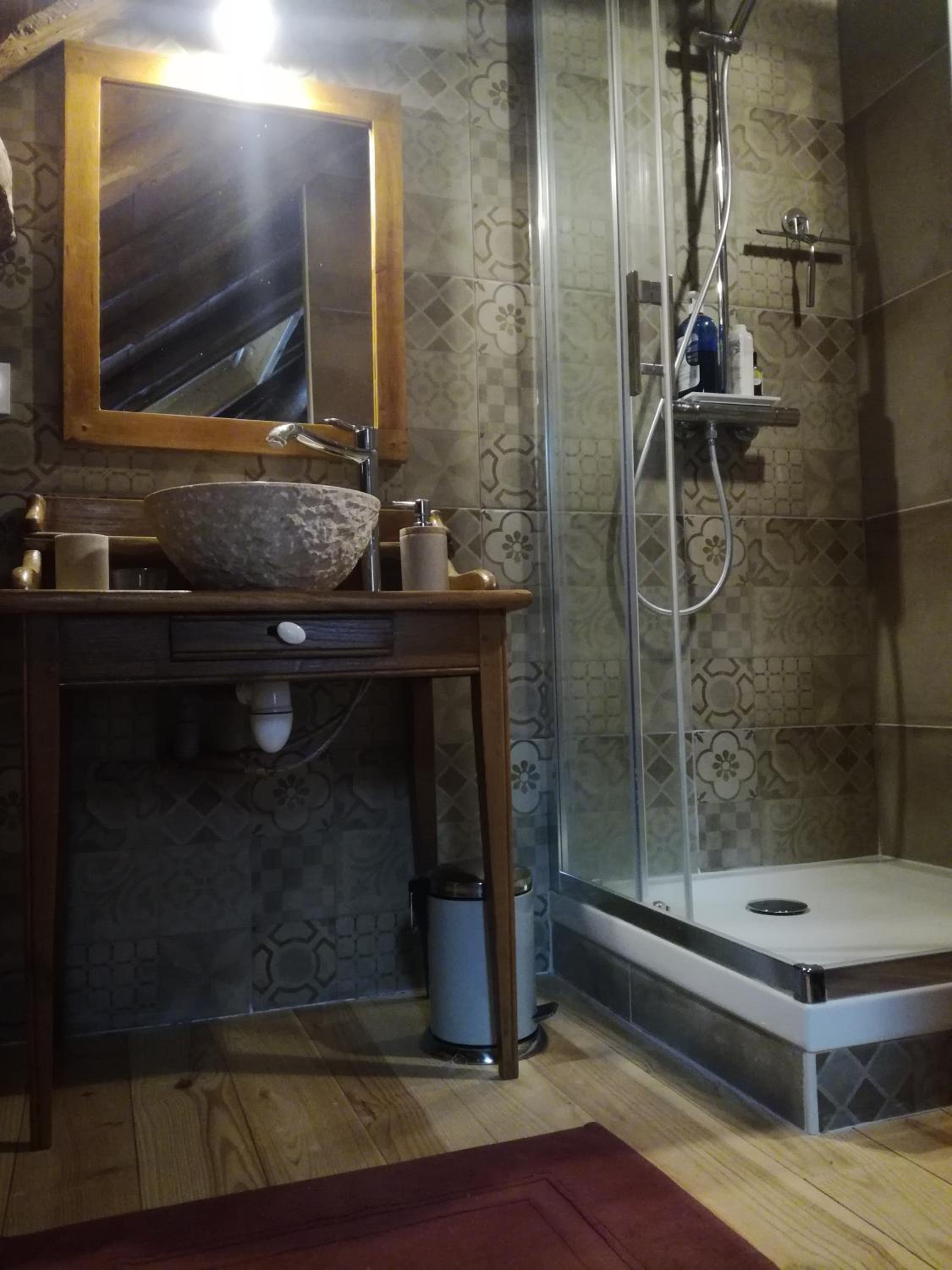Double Room with Private Bathroom photo 3