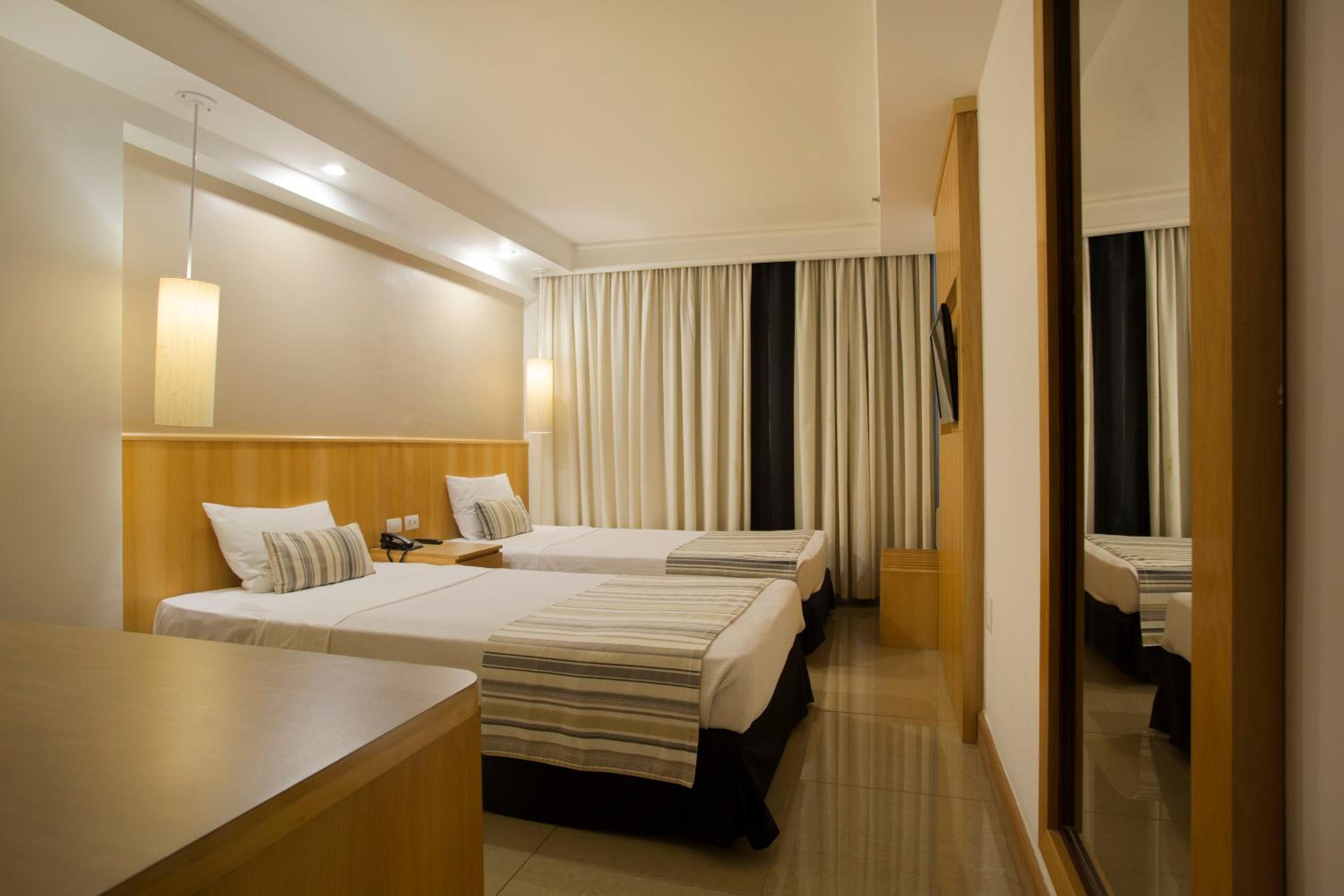 Royal Rio Palace Hotel — Standard Twin Room with 2 single beds