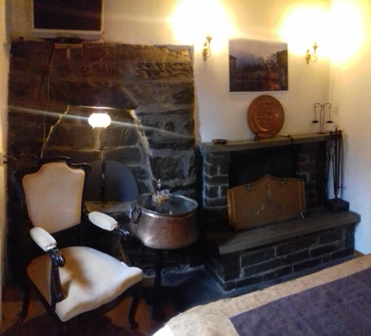 Standard Double Room - Photo 3
