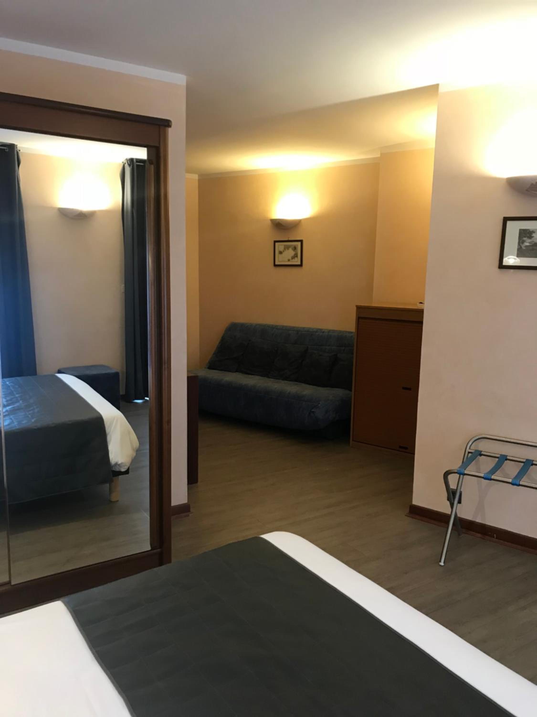 Junior Suite with Balcony, photo 7