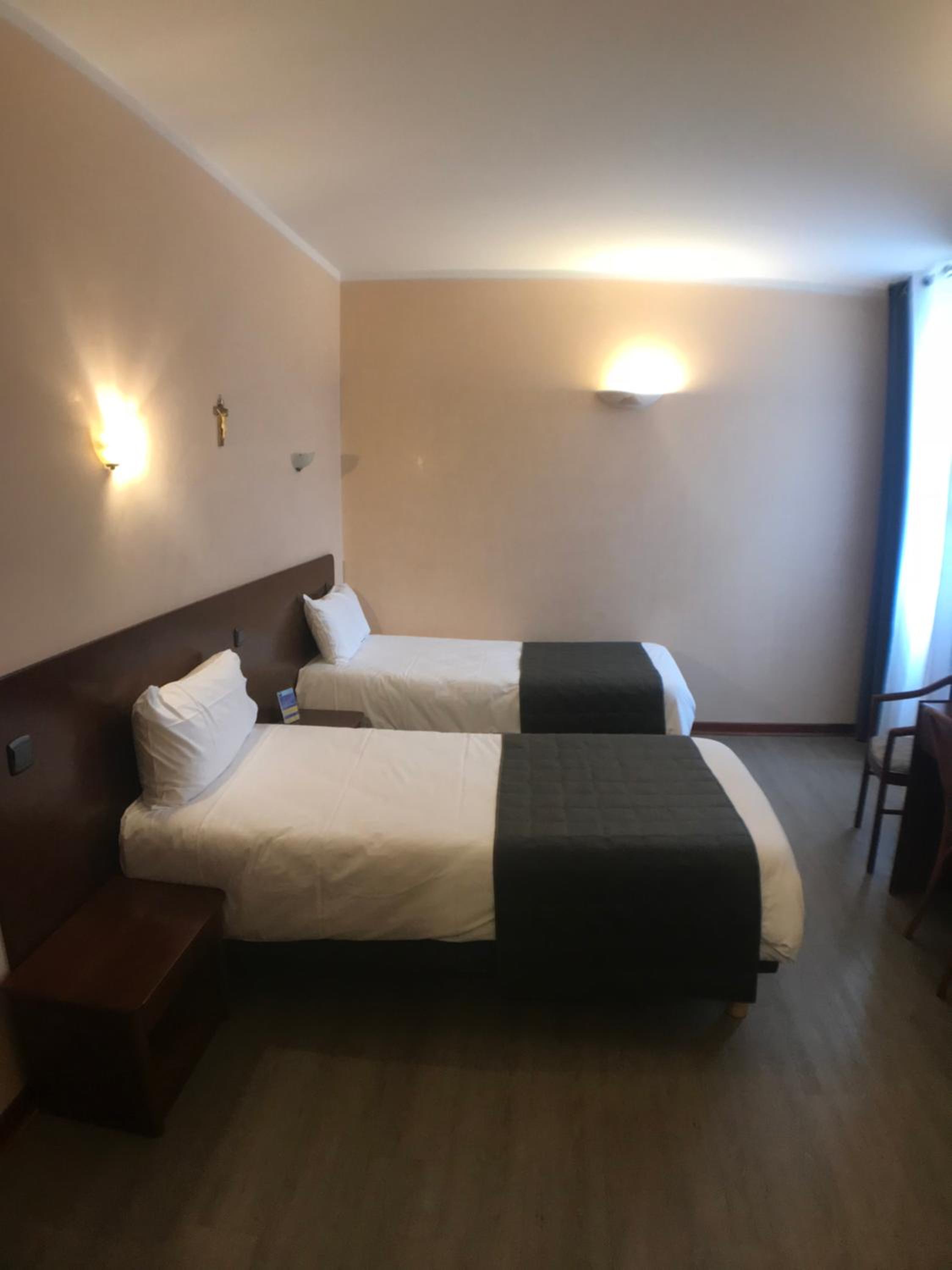 Standard Twin Room photo 1
