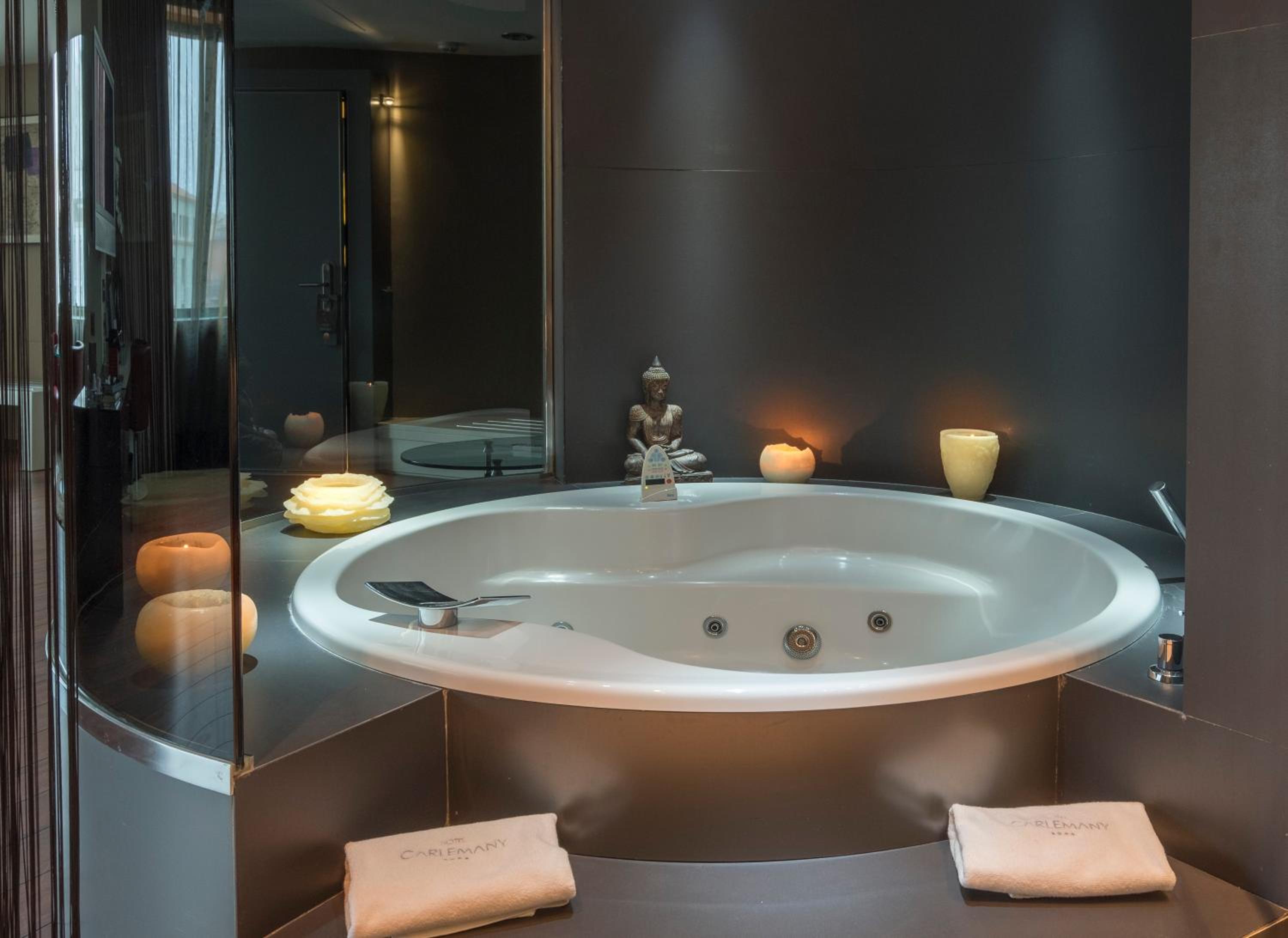 Suite - Photo 6