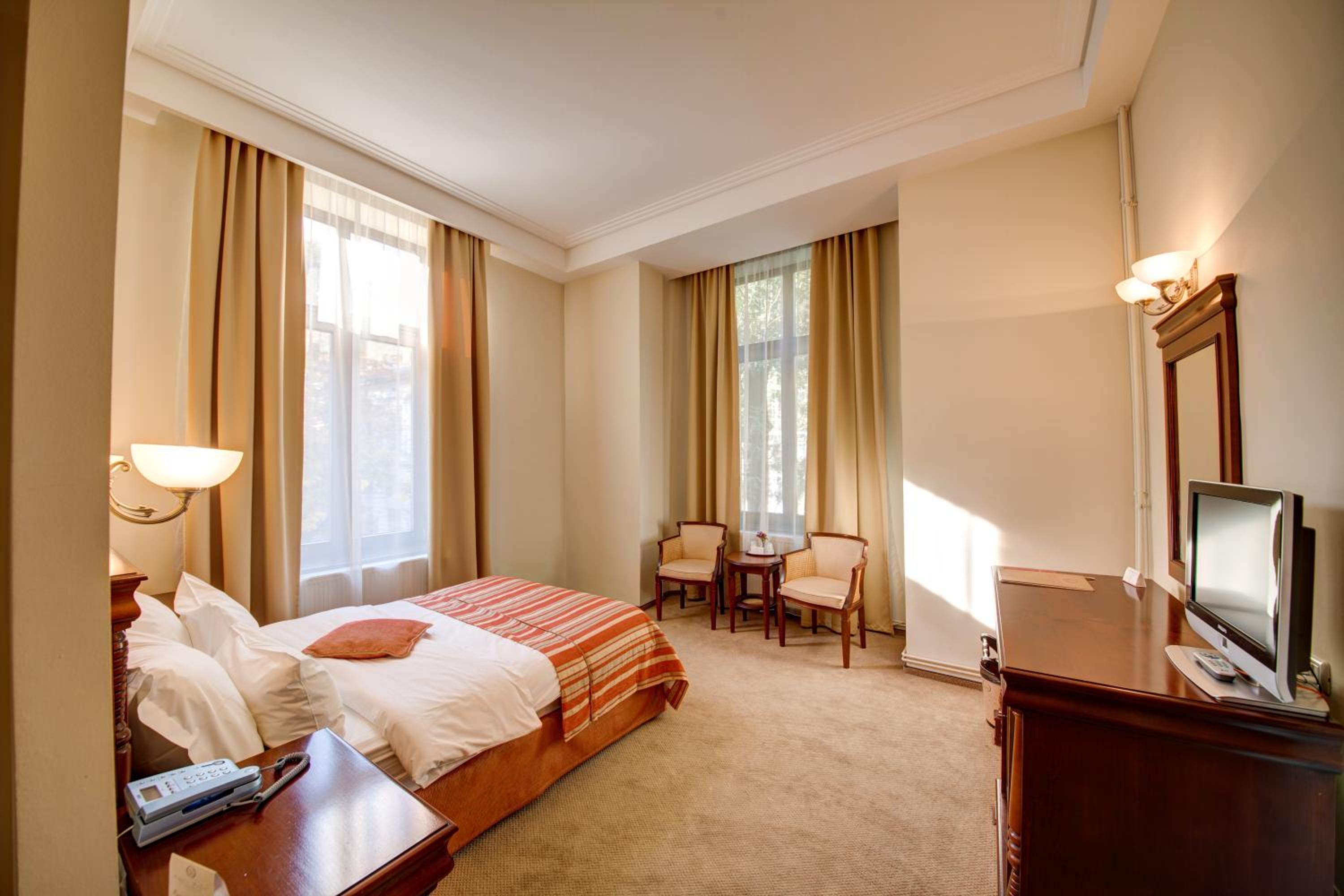 מלון אטריום אתנאום בוקרשט — Standard Double Room Ground floor