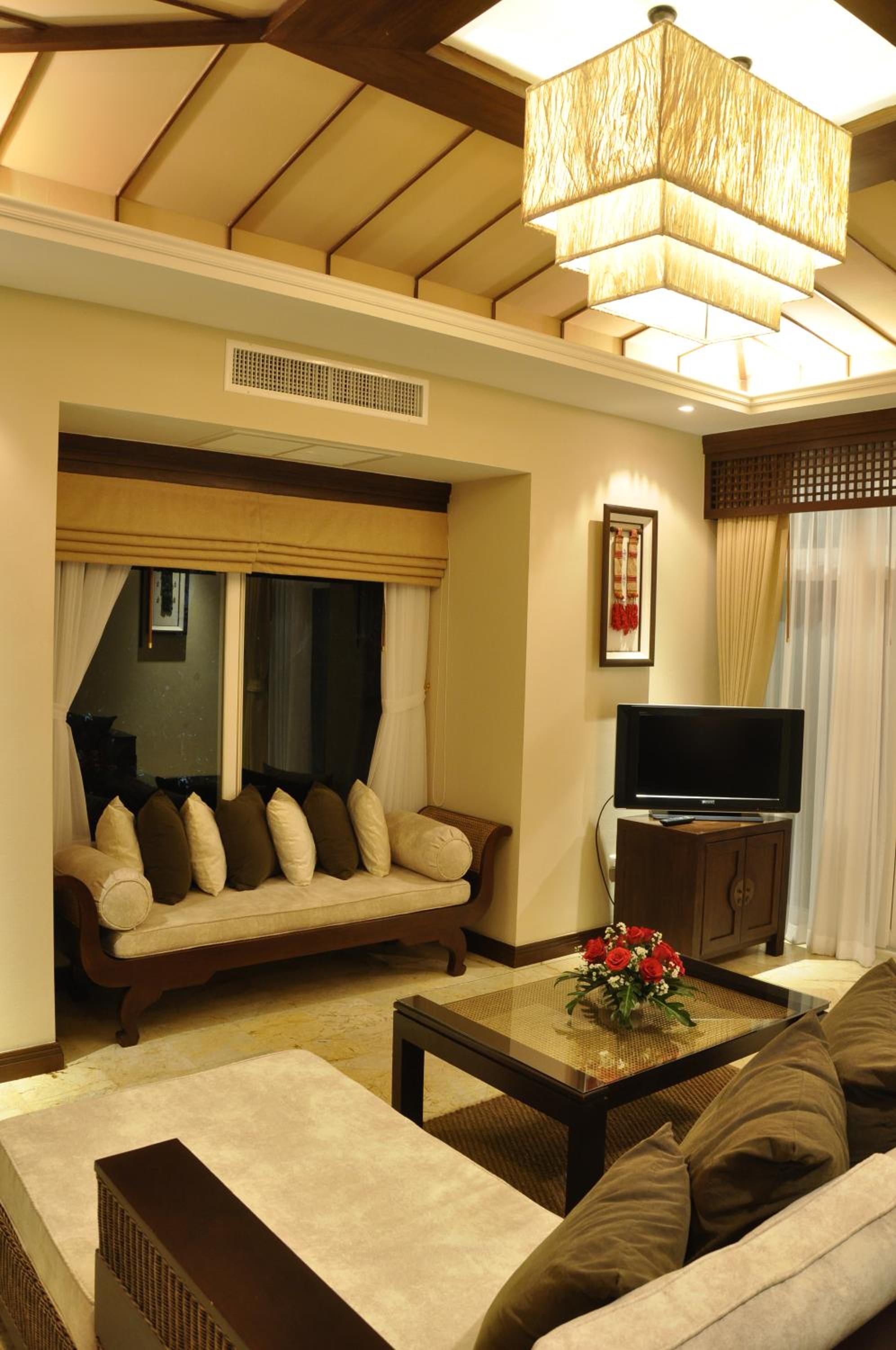 River View Suite Villa King Bed - Photo 3