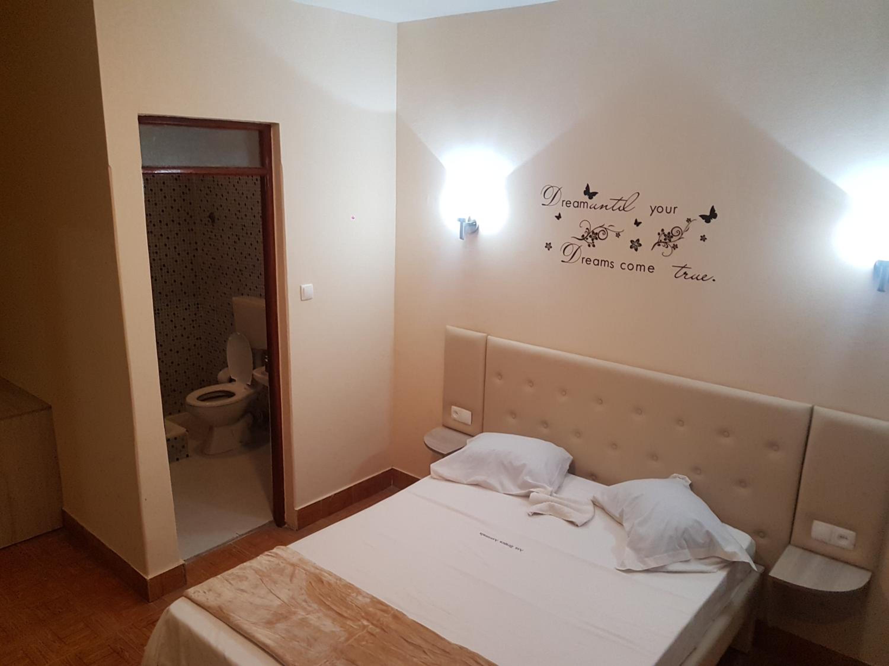 Double Room with Private Bathroom photo 2